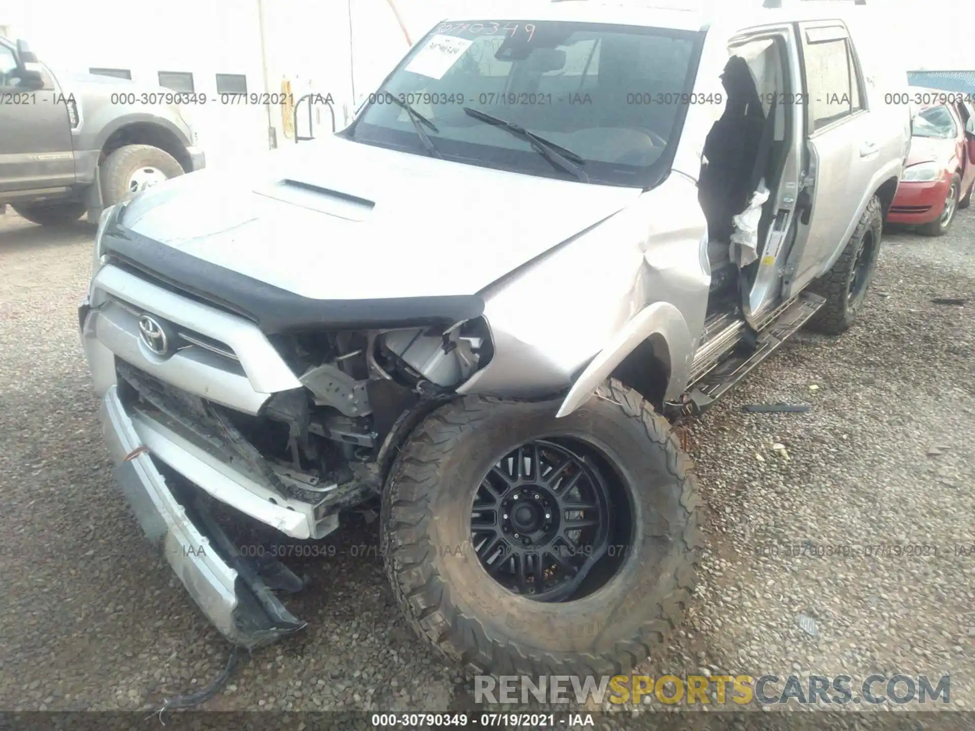 6 Photograph of a damaged car JTERU5JR2M5871122 TOYOTA 4RUNNER 2021