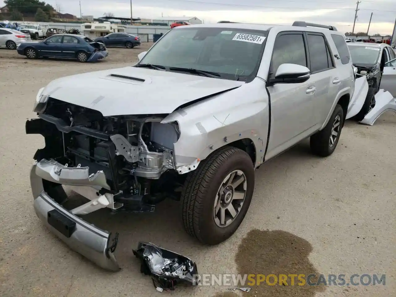 2 Photograph of a damaged car JTERU5JR2M5898269 TOYOTA 4RUNNER 2021