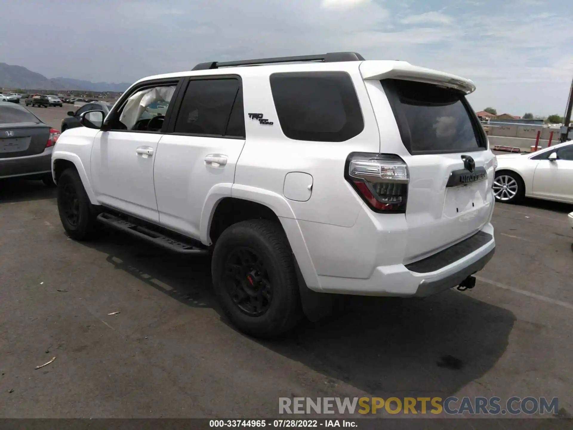 3 Фотография поврежденного автомобиля JTERU5JR2M5901459 TOYOTA 4RUNNER 2021