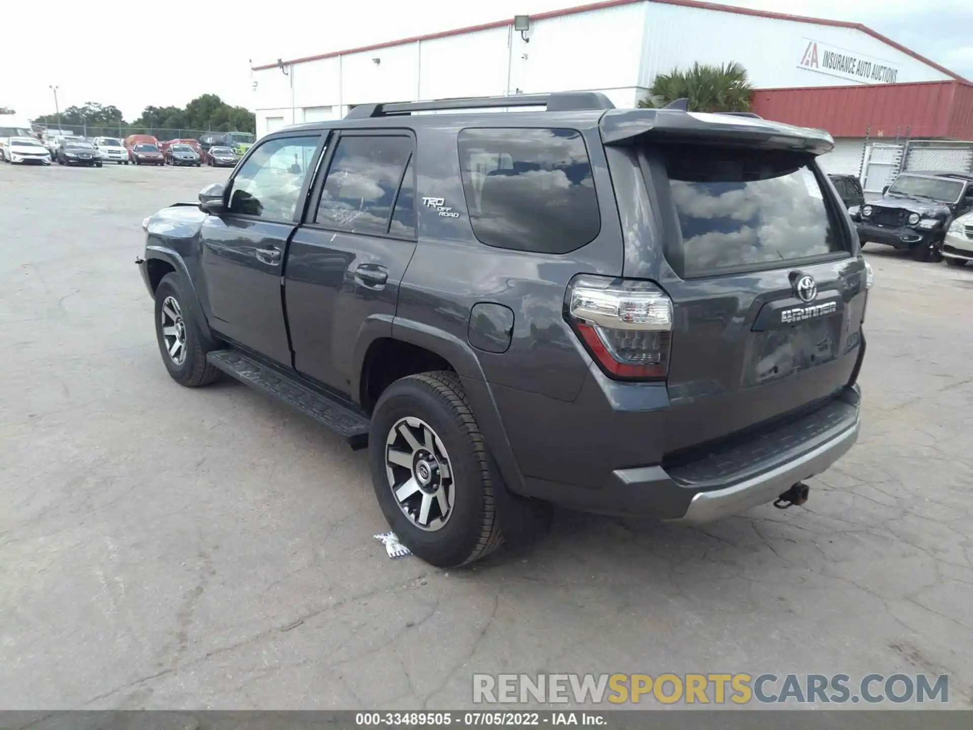 3 Фотография поврежденного автомобиля JTERU5JR2M5920156 TOYOTA 4RUNNER 2021