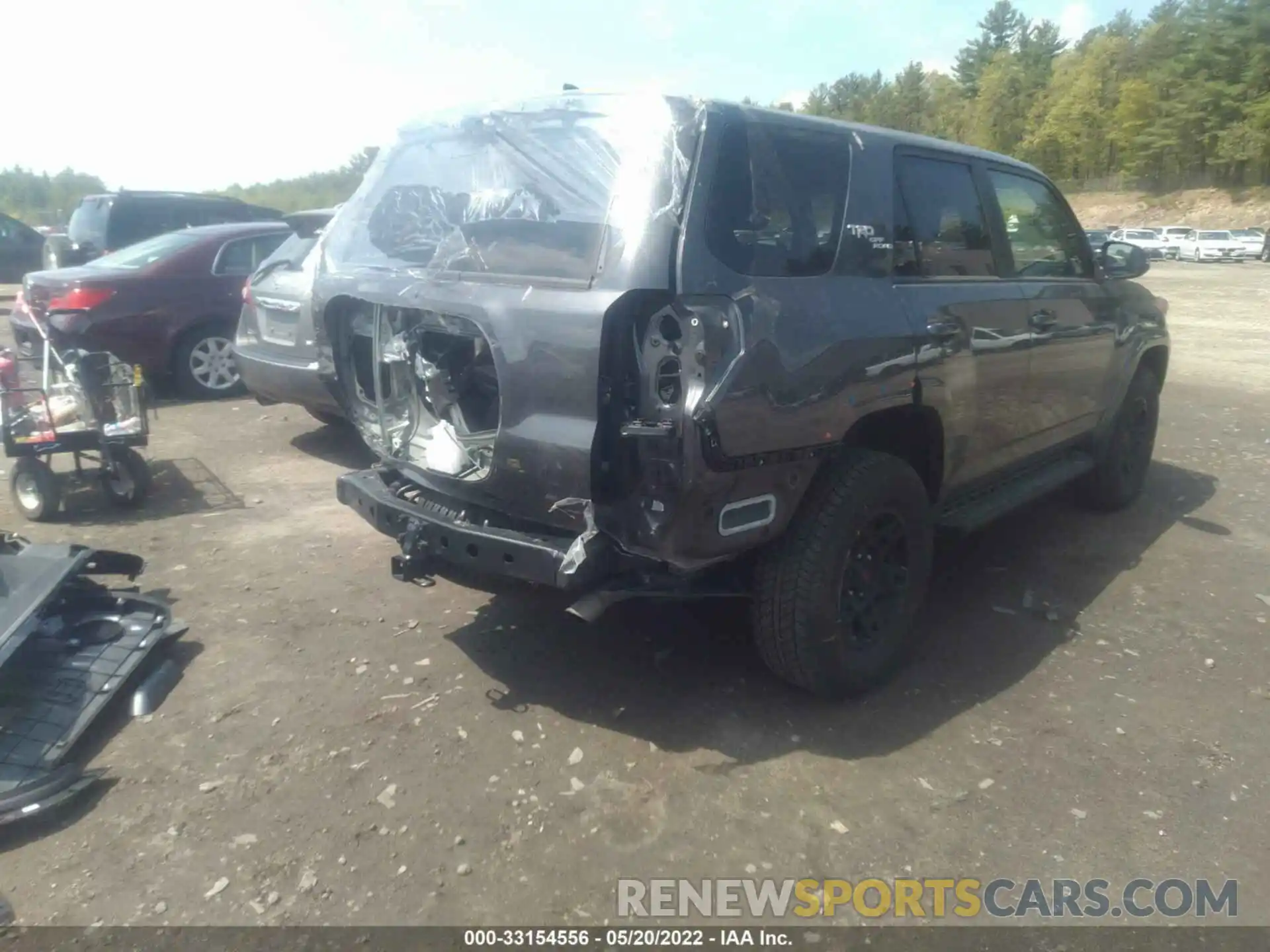 4 Photograph of a damaged car JTERU5JR2M5927298 TOYOTA 4RUNNER 2021