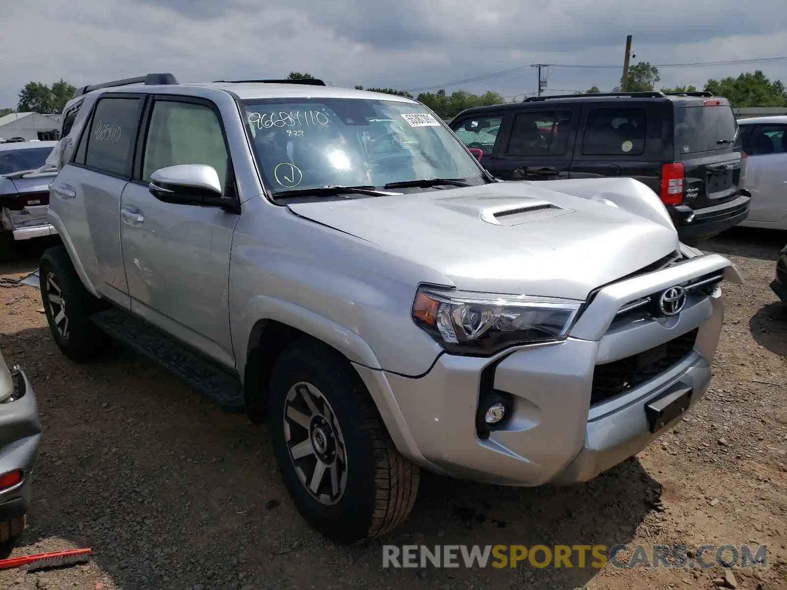 1 Photograph of a damaged car JTERU5JR2M5927933 TOYOTA 4RUNNER 2021