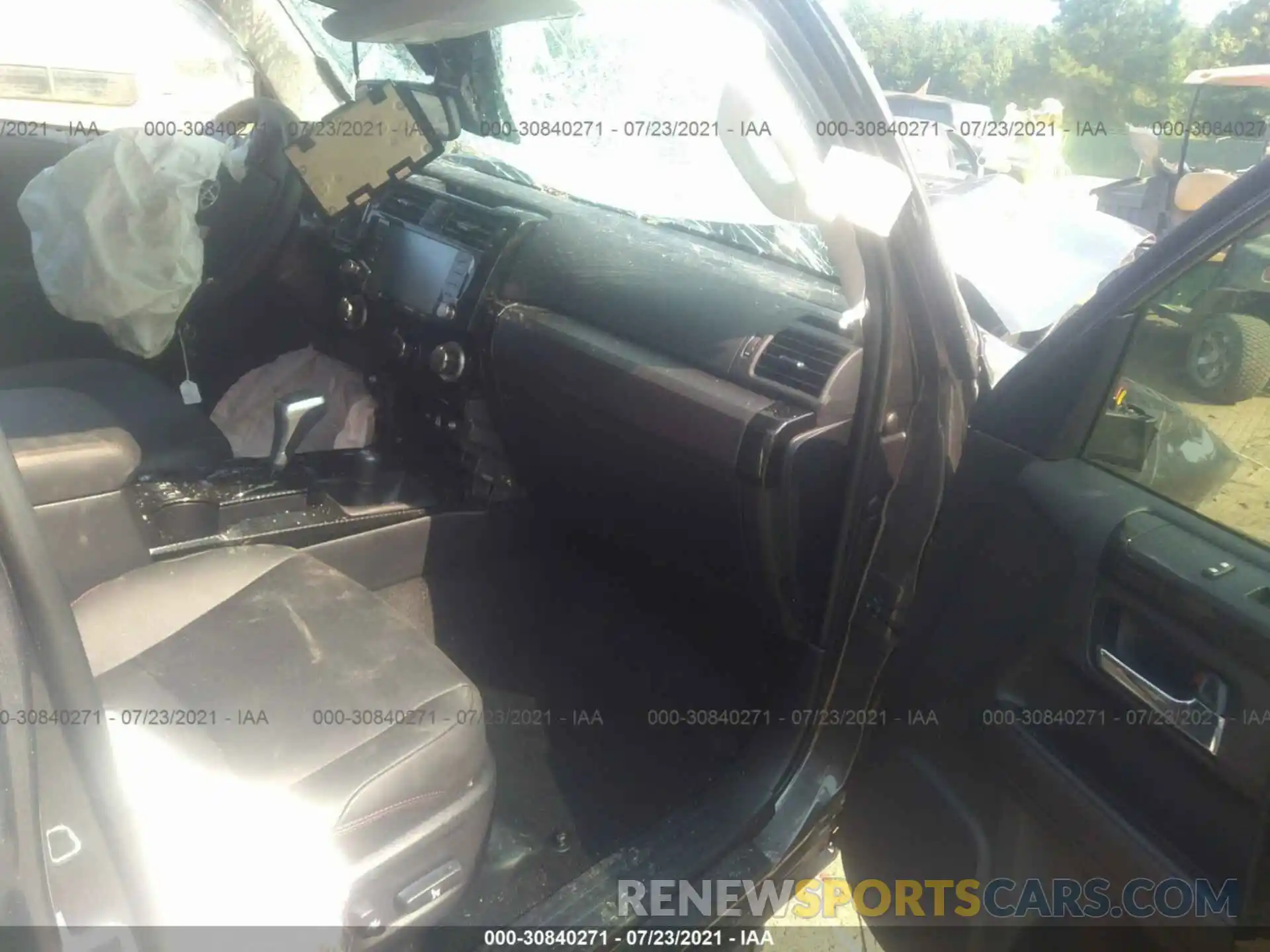 5 Photograph of a damaged car JTERU5JR2M5941962 TOYOTA 4RUNNER 2021