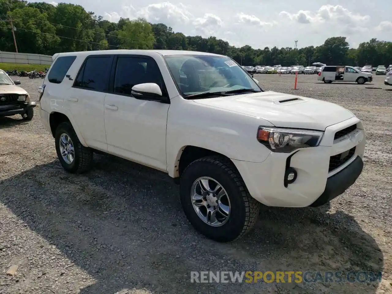 1 Photograph of a damaged car JTERU5JR3M5856127 TOYOTA 4RUNNER 2021