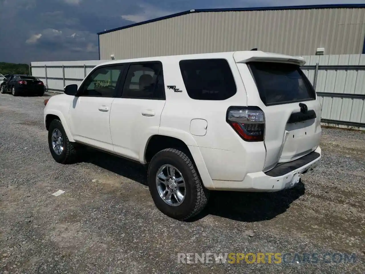 3 Photograph of a damaged car JTERU5JR3M5856127 TOYOTA 4RUNNER 2021