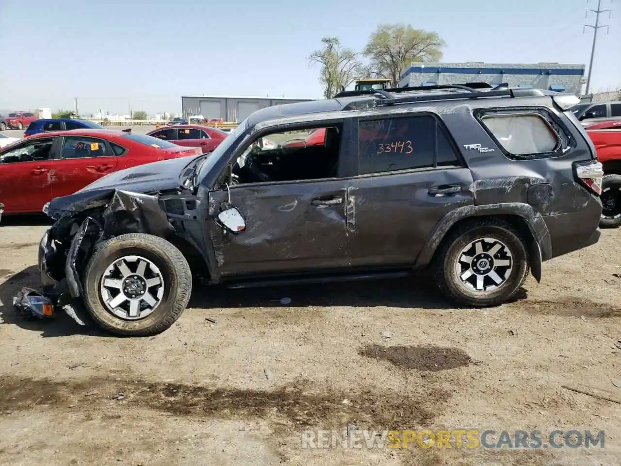 9 Photograph of a damaged car JTERU5JR3M5880282 TOYOTA 4RUNNER 2021