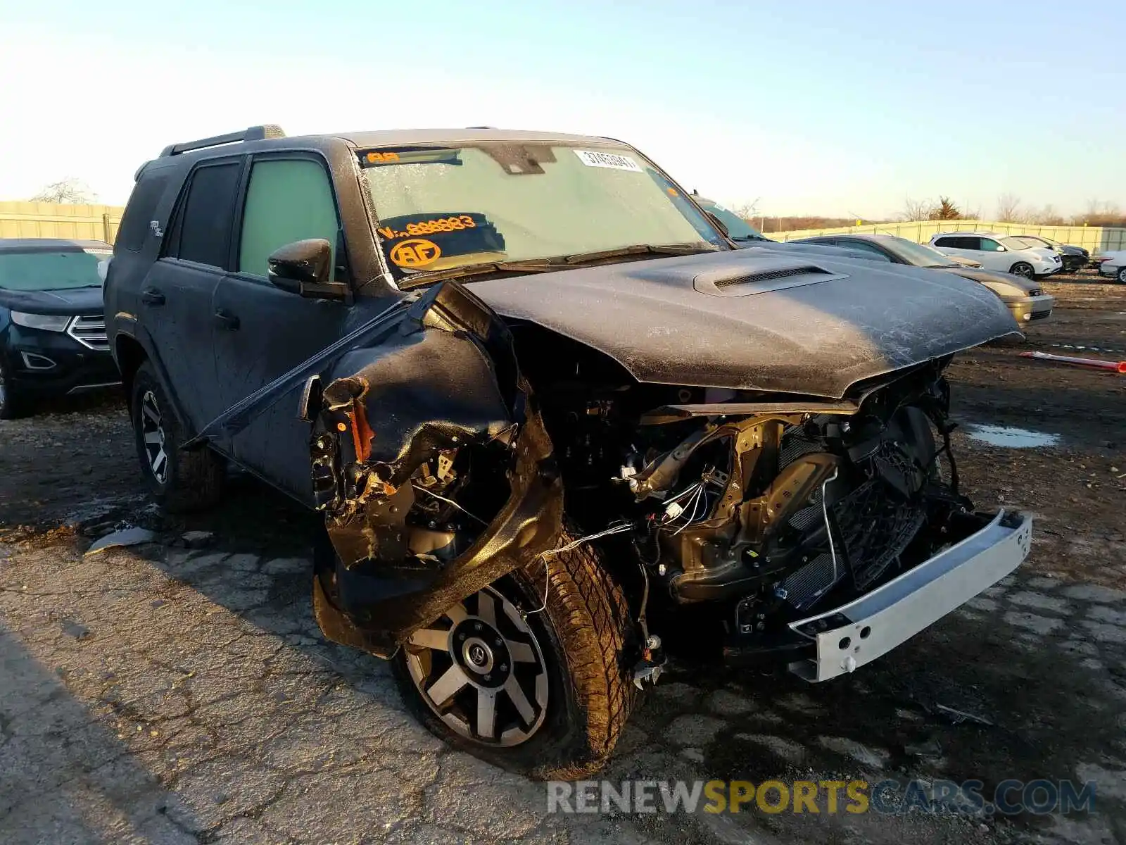 1 Photograph of a damaged car JTERU5JR3M5888883 TOYOTA 4RUNNER 2021