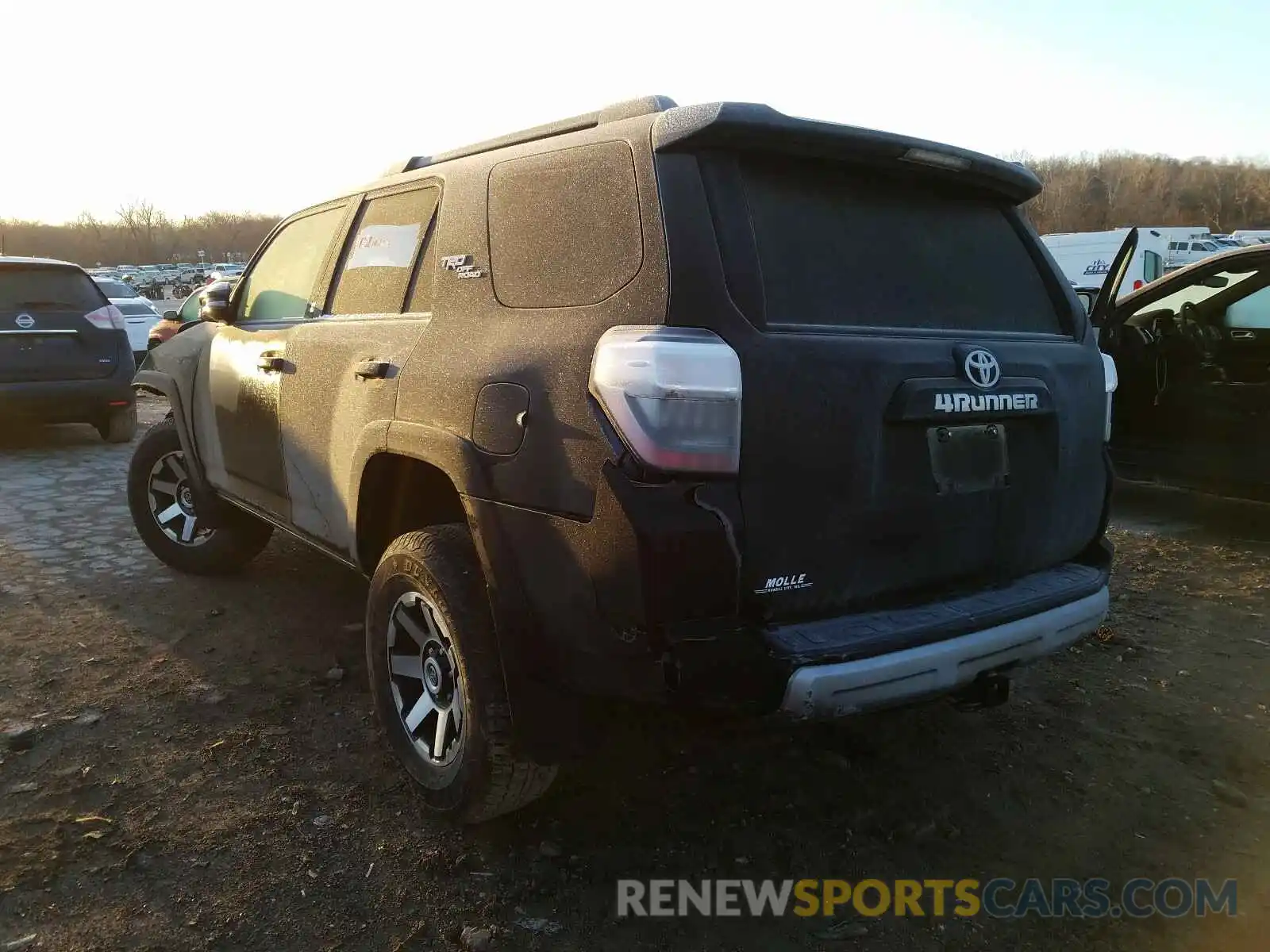 3 Photograph of a damaged car JTERU5JR3M5888883 TOYOTA 4RUNNER 2021