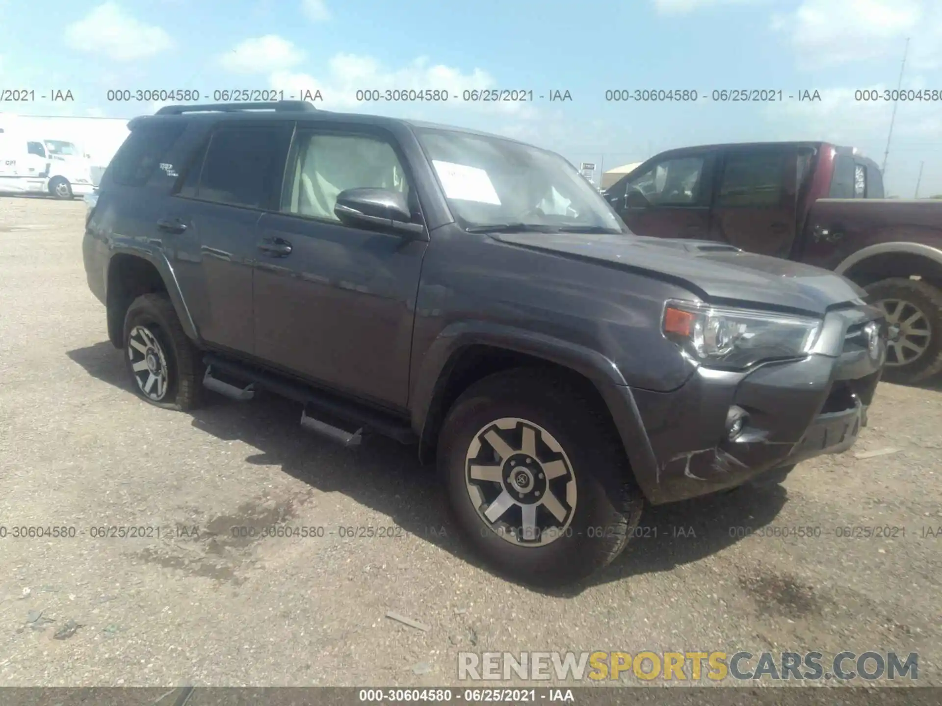 1 Photograph of a damaged car JTERU5JR3M5924362 TOYOTA 4RUNNER 2021