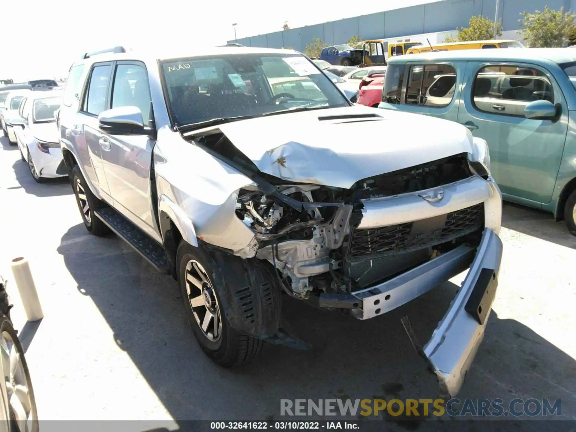 1 Photograph of a damaged car JTERU5JR3M5930856 TOYOTA 4RUNNER 2021