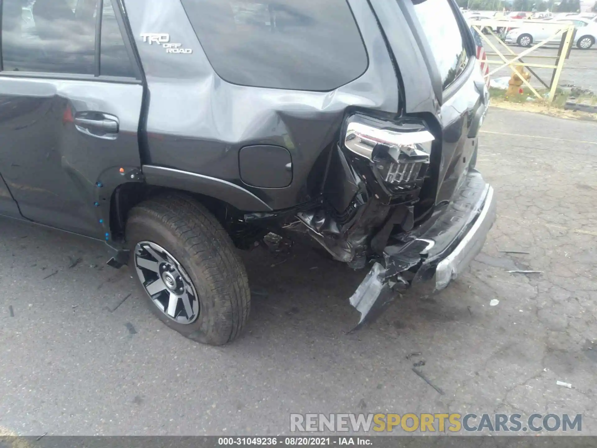 6 Photograph of a damaged car JTERU5JR3M5939931 TOYOTA 4RUNNER 2021