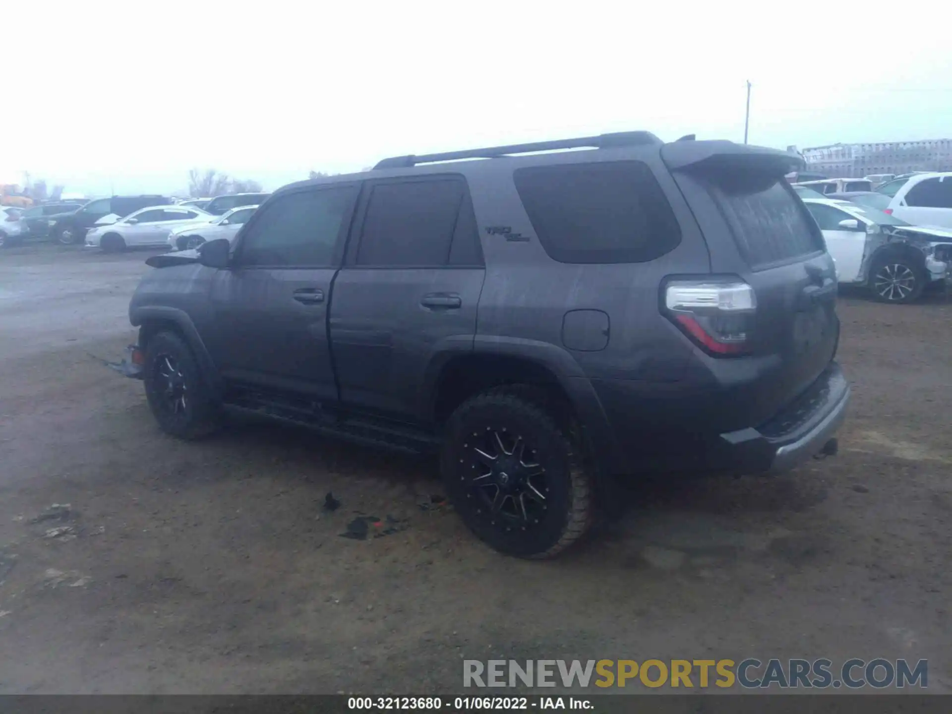 3 Photograph of a damaged car JTERU5JR4M5842205 TOYOTA 4RUNNER 2021