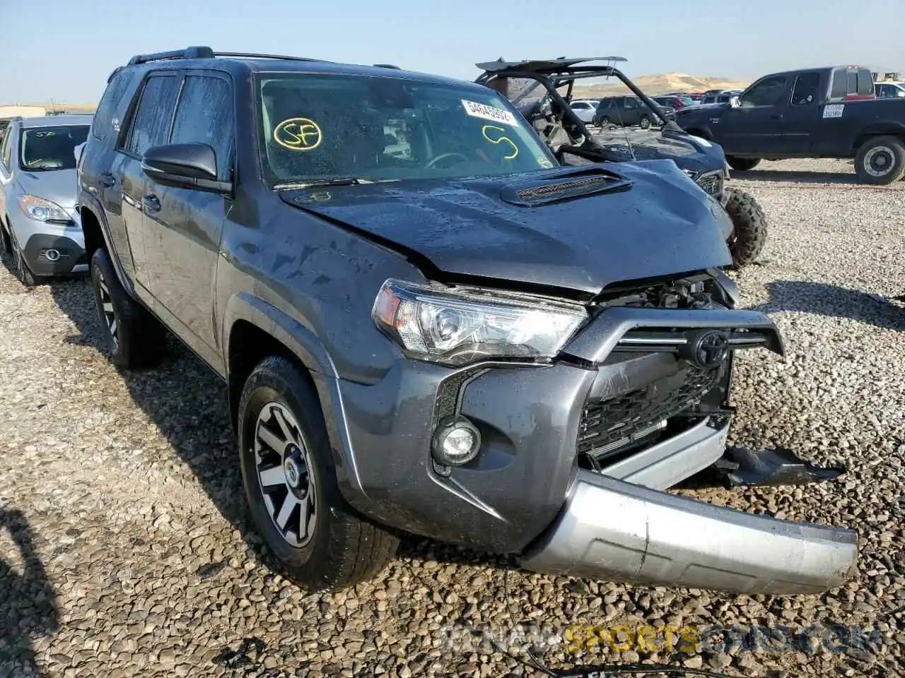 1 Фотография поврежденного автомобиля JTERU5JR4M5857299 TOYOTA 4RUNNER 2021