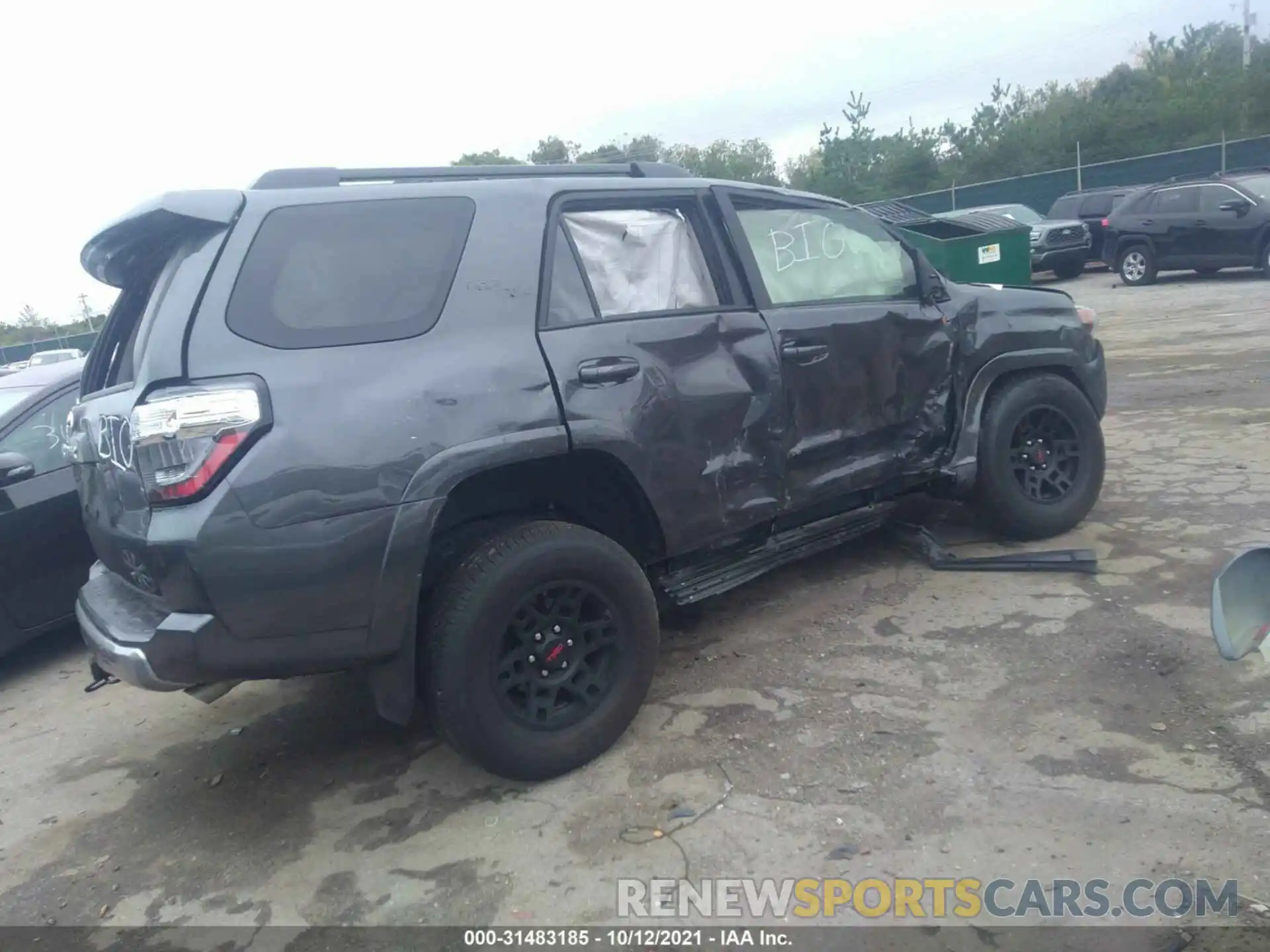 4 Фотография поврежденного автомобиля JTERU5JR5M5838471 TOYOTA 4RUNNER 2021