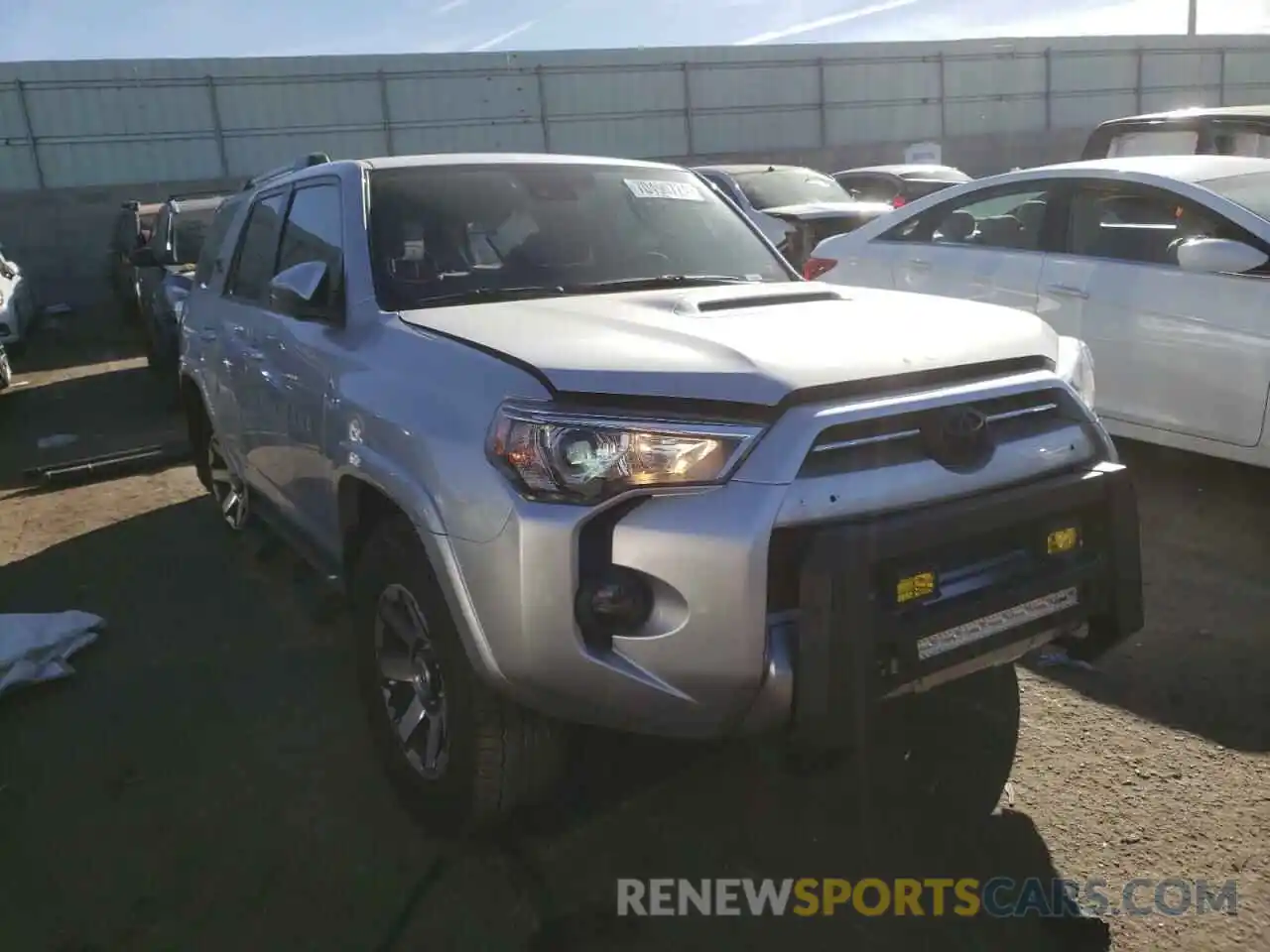 1 Photograph of a damaged car JTERU5JR5M5945214 TOYOTA 4RUNNER 2021