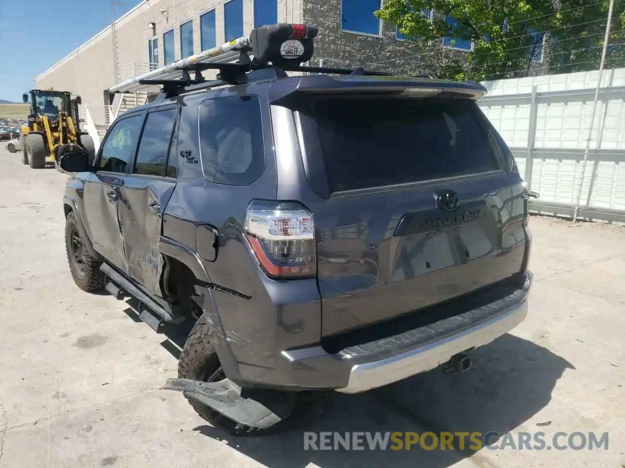 3 Photograph of a damaged car JTERU5JR5M5953801 TOYOTA 4RUNNER 2021