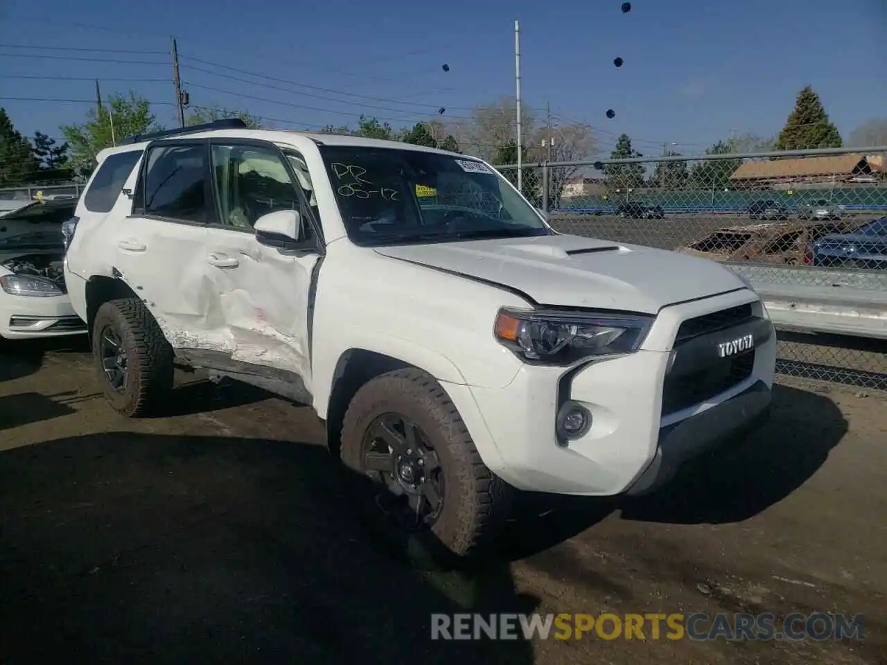 9 Photograph of a damaged car JTERU5JR5M5959291 TOYOTA 4RUNNER 2021