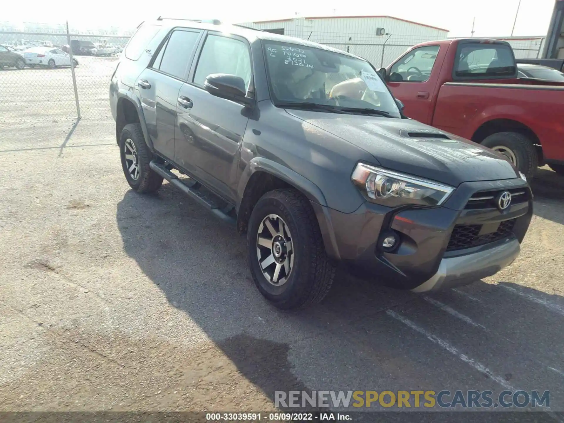 1 Photograph of a damaged car JTERU5JR6M5873634 TOYOTA 4RUNNER 2021