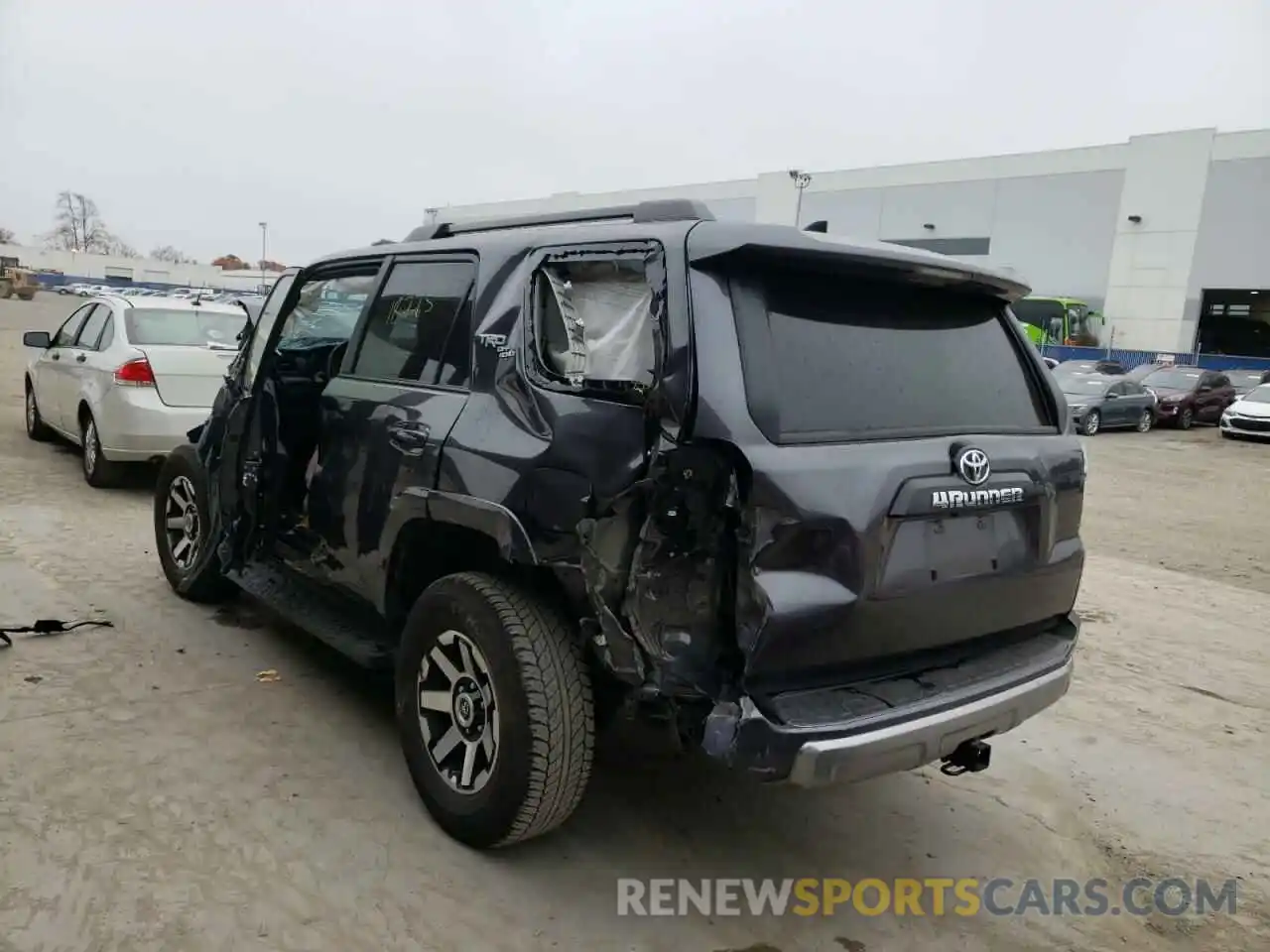 3 Photograph of a damaged car JTERU5JR6M5932830 TOYOTA 4RUNNER 2021