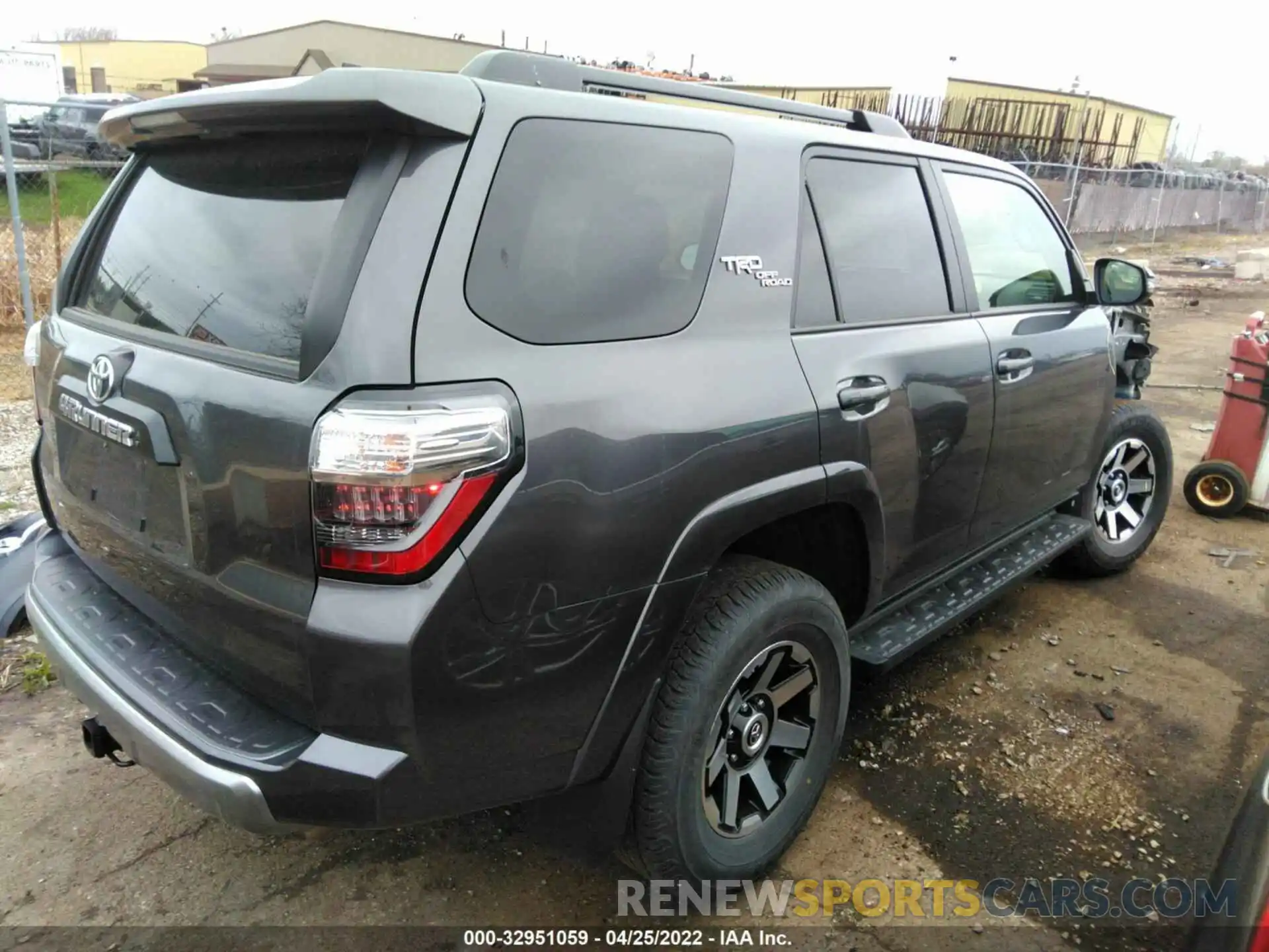 4 Фотография поврежденного автомобиля JTERU5JR6M5933119 TOYOTA 4RUNNER 2021