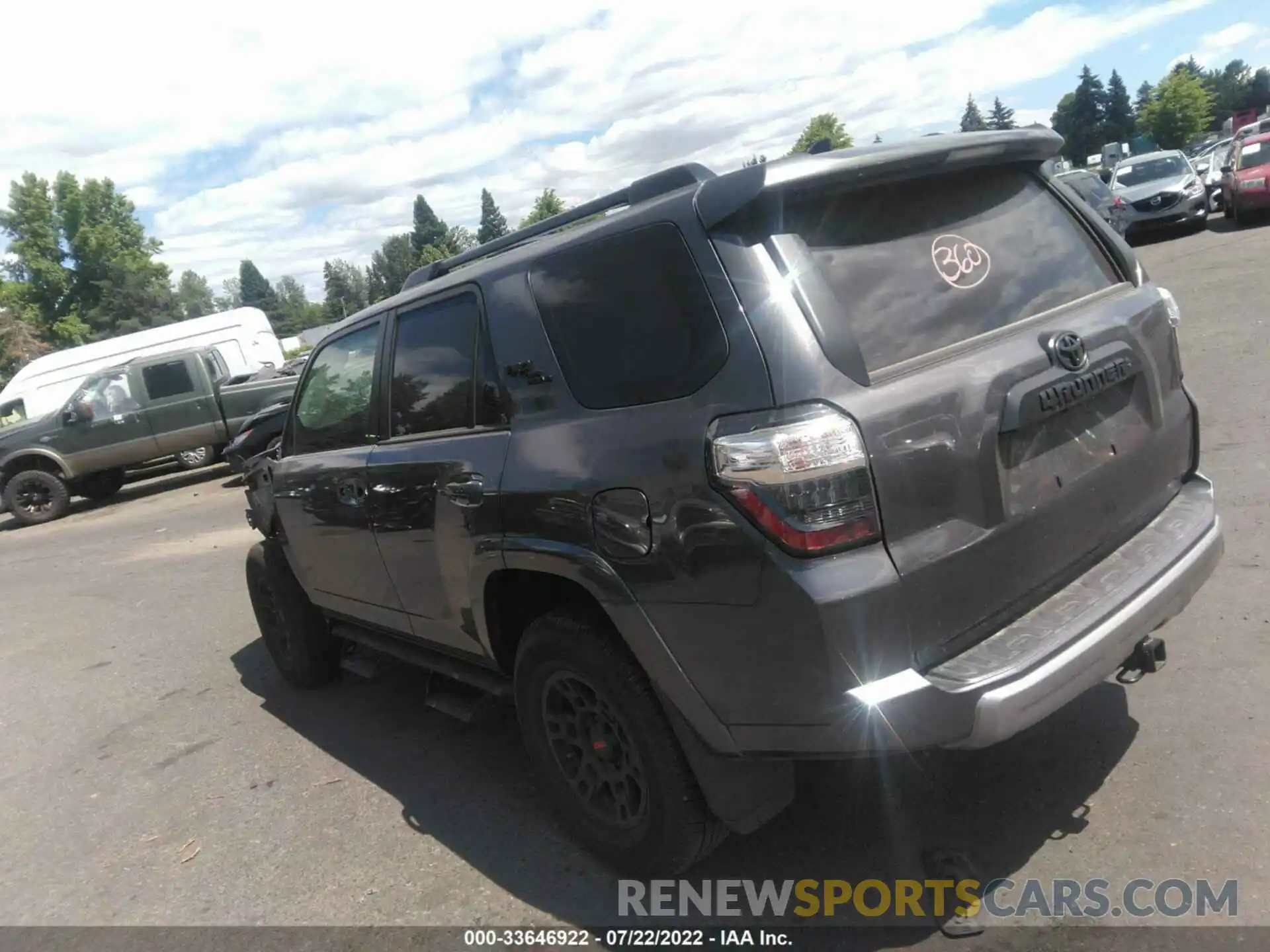 3 Photograph of a damaged car JTERU5JR6M5944248 TOYOTA 4RUNNER 2021