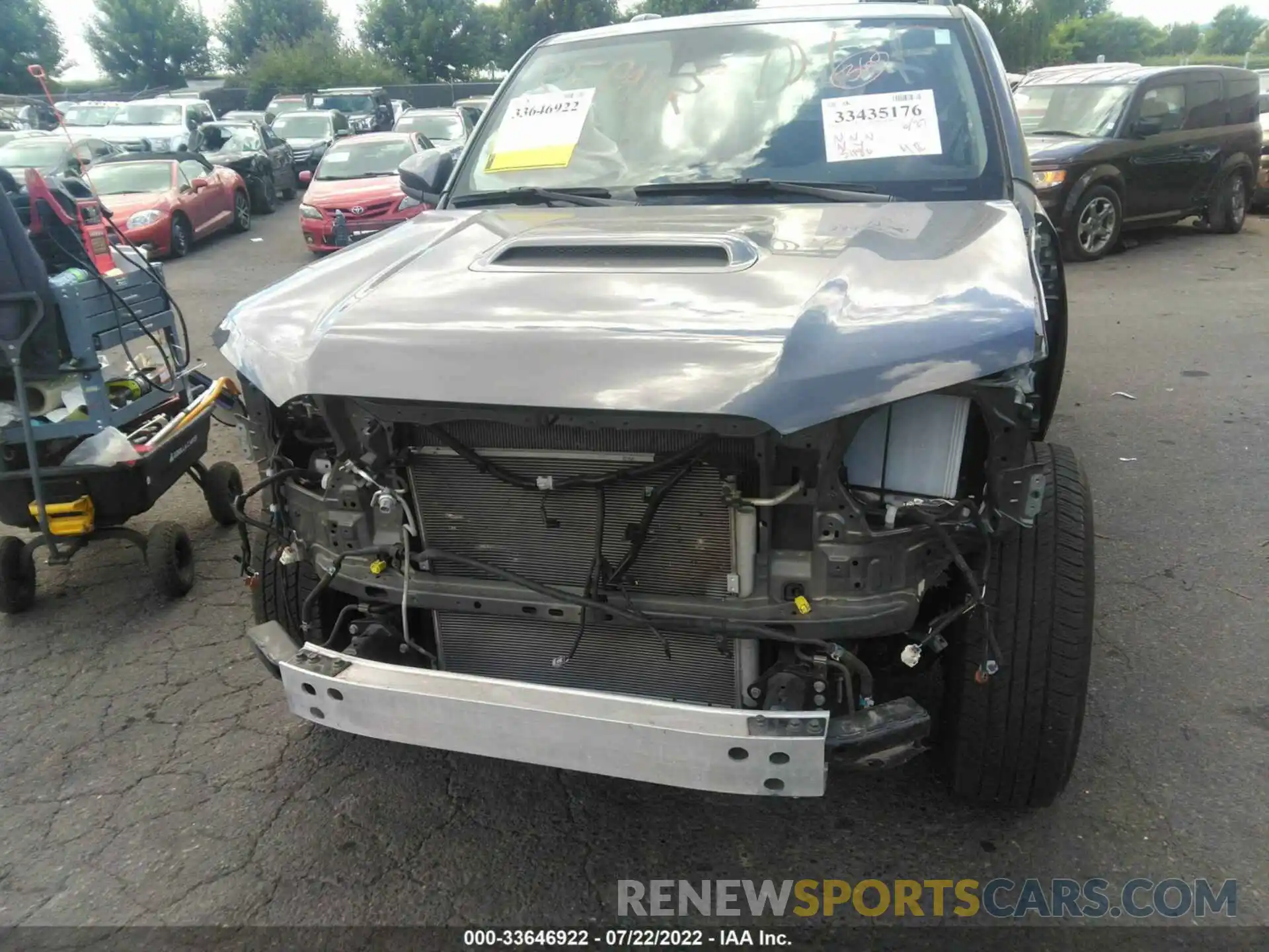 6 Photograph of a damaged car JTERU5JR6M5944248 TOYOTA 4RUNNER 2021