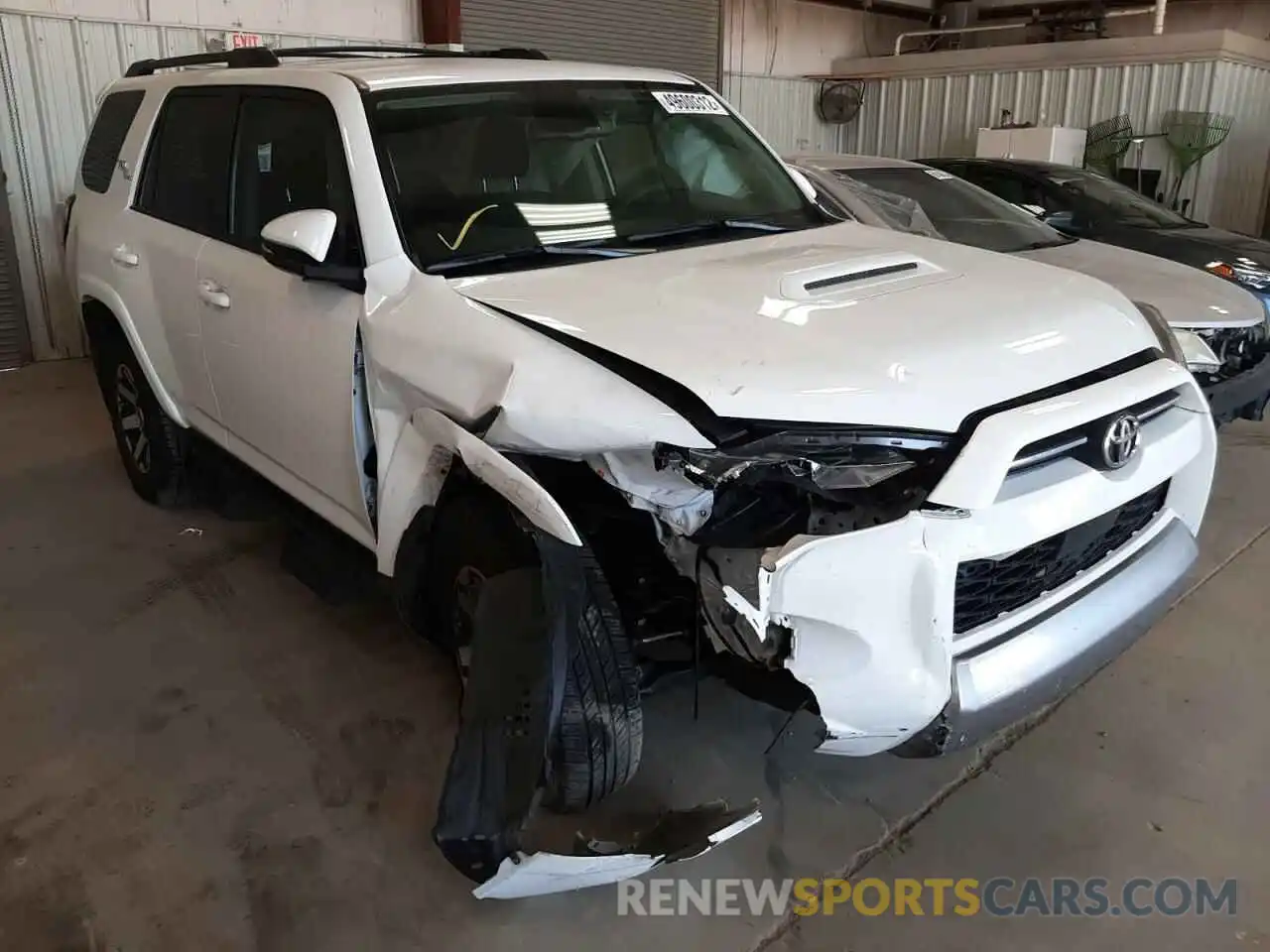 1 Photograph of a damaged car JTERU5JR6M5961714 TOYOTA 4RUNNER 2021