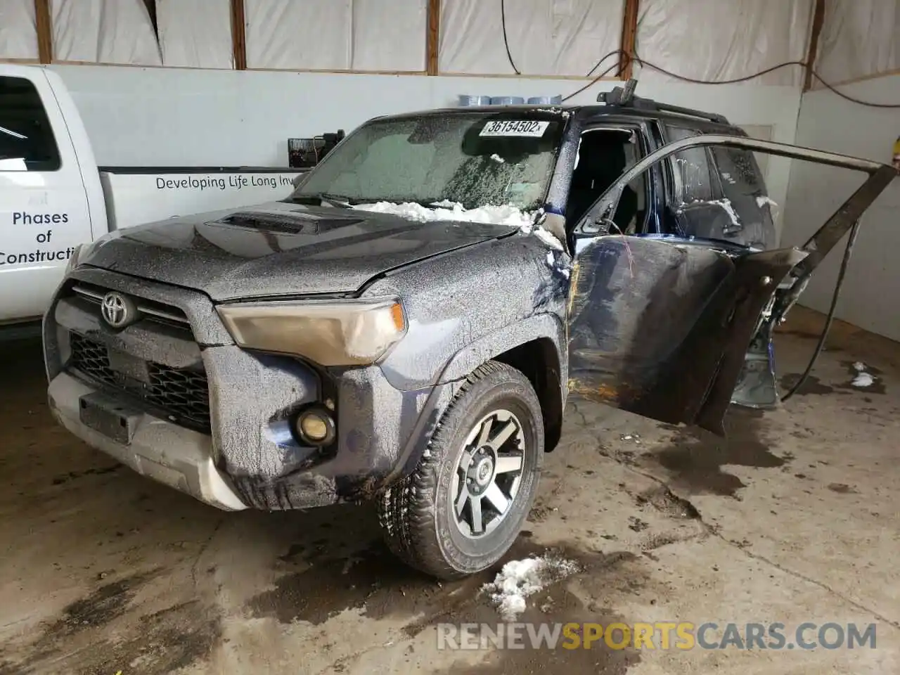 2 Photograph of a damaged car JTERU5JR6M5970221 TOYOTA 4RUNNER 2021