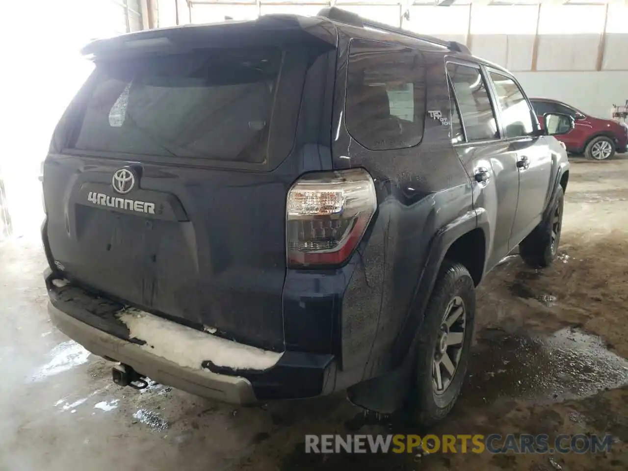 4 Photograph of a damaged car JTERU5JR6M5970221 TOYOTA 4RUNNER 2021