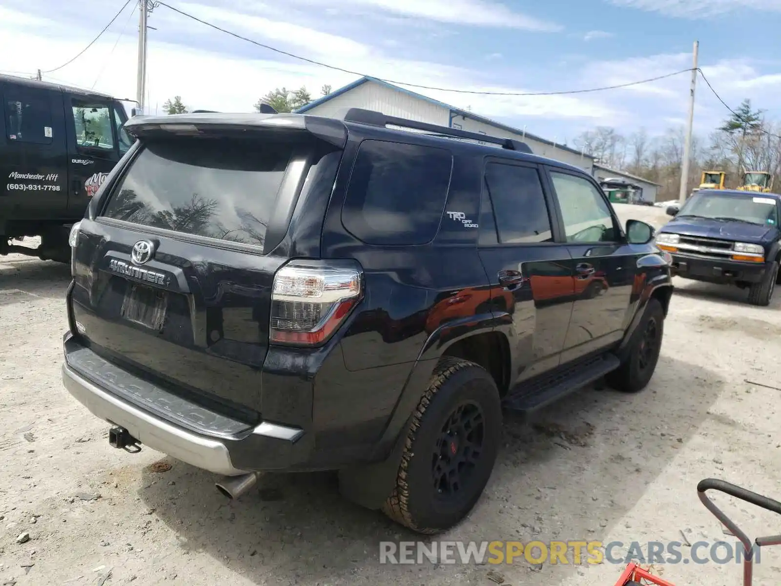 4 Photograph of a damaged car JTERU5JR7M5839010 TOYOTA 4RUNNER 2021