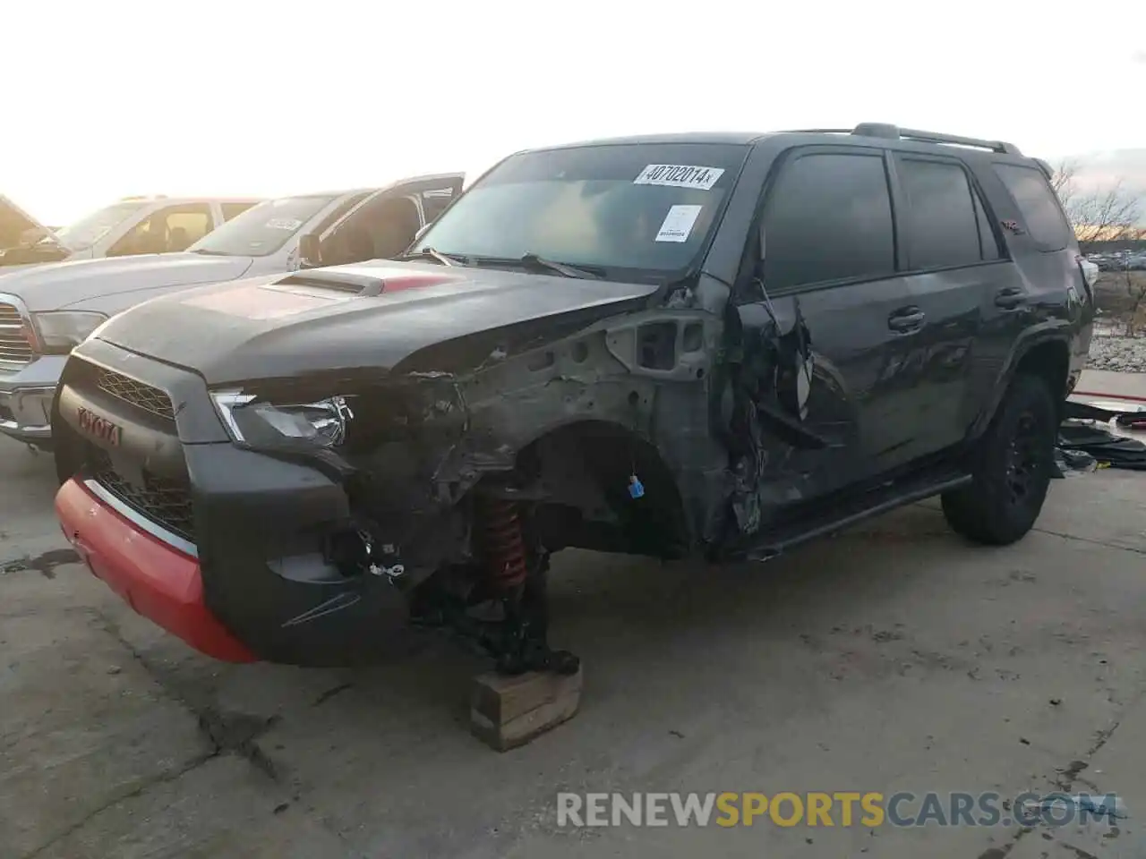 1 Photograph of a damaged car JTERU5JR7M5853697 TOYOTA 4RUNNER 2021