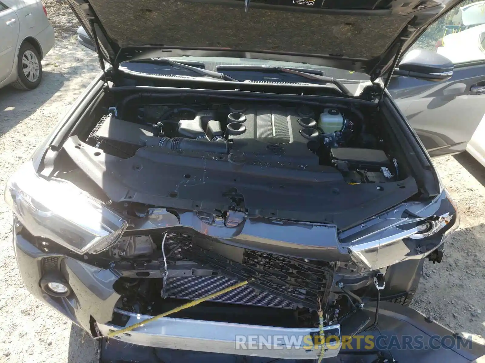 7 Photograph of a damaged car JTERU5JR7M5891494 TOYOTA 4RUNNER 2021