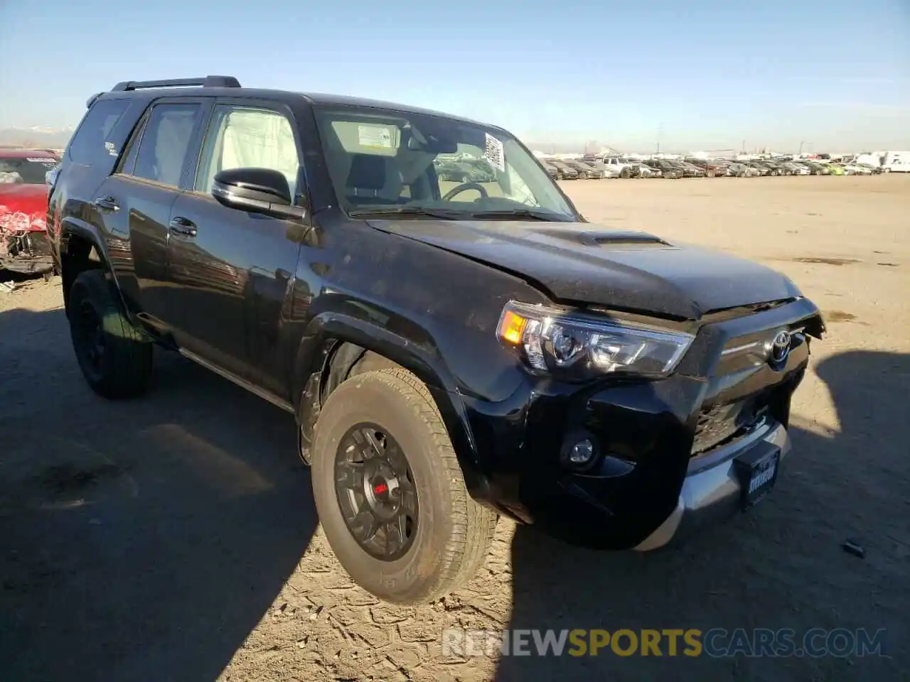 1 Photograph of a damaged car JTERU5JR7M5898865 TOYOTA 4RUNNER 2021