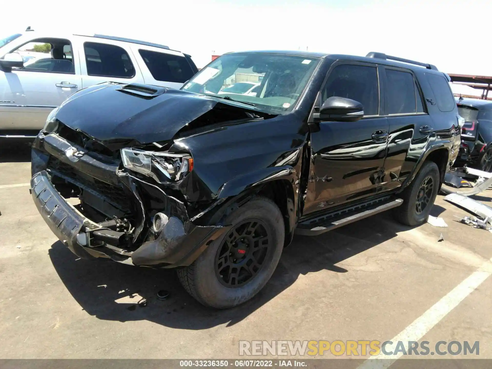 2 Photograph of a damaged car JTERU5JR7M5907192 TOYOTA 4RUNNER 2021