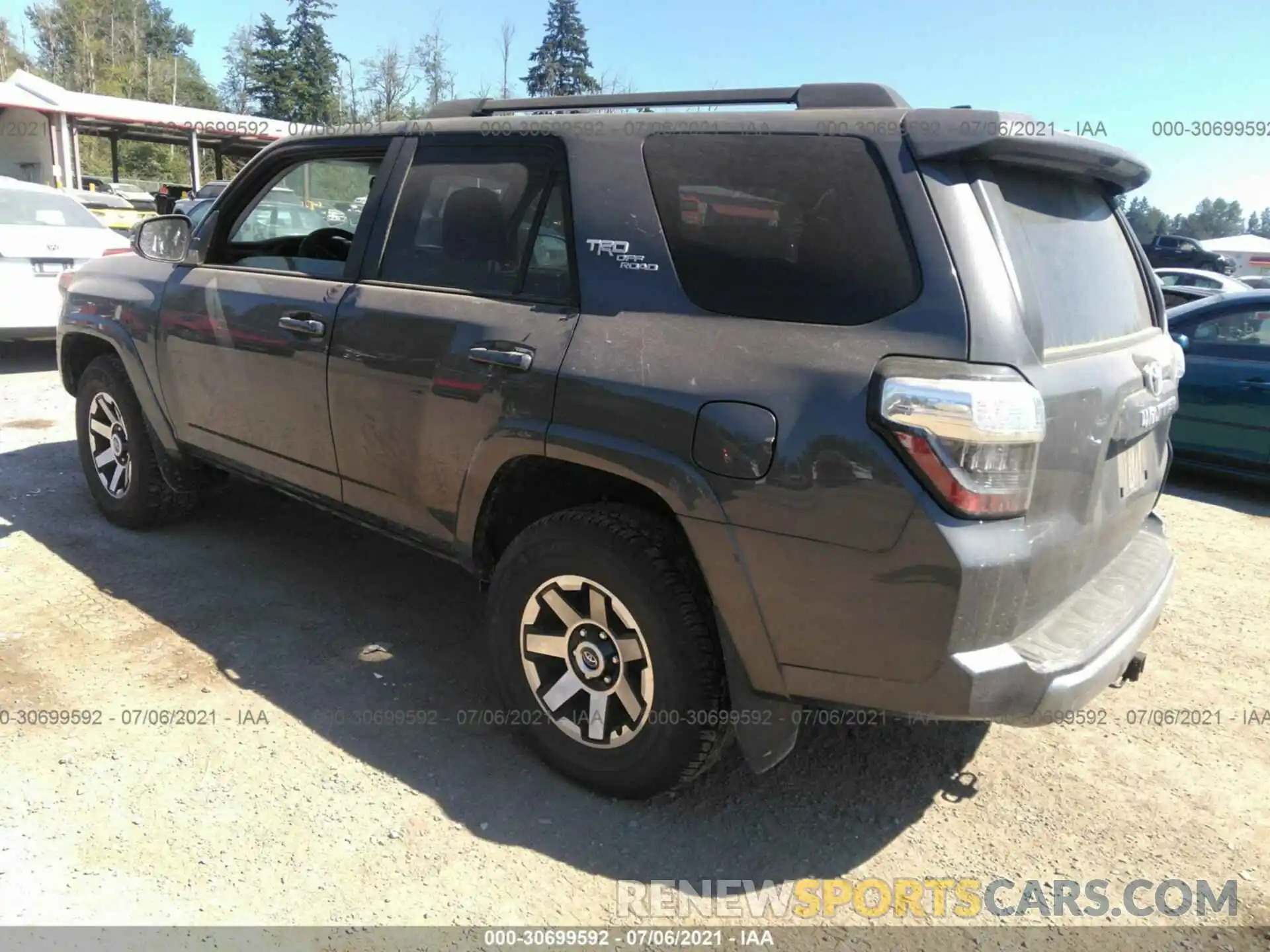 3 Photograph of a damaged car JTERU5JR7M5923571 TOYOTA 4RUNNER 2021