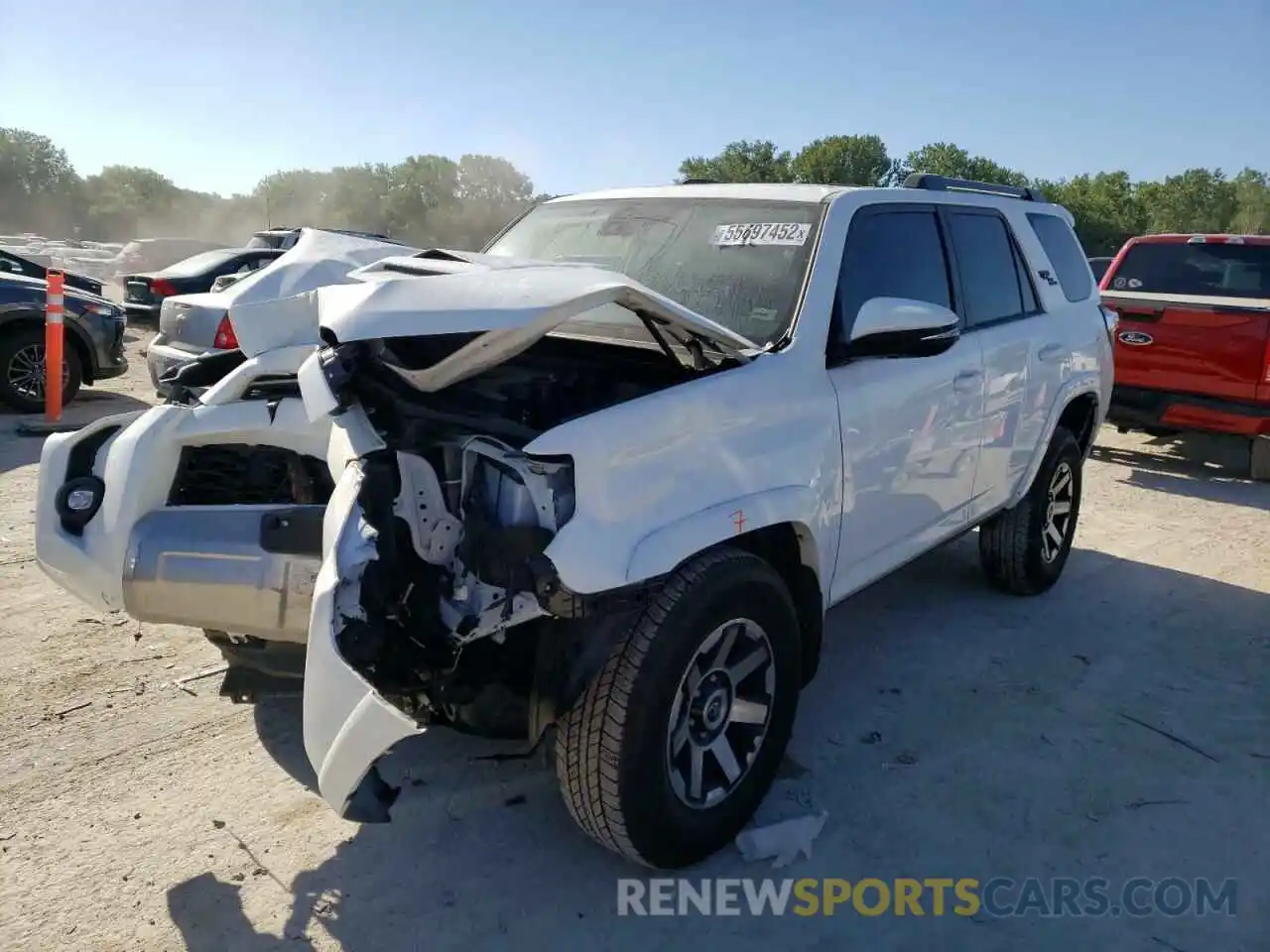 2 Photograph of a damaged car JTERU5JR7M5924591 TOYOTA 4RUNNER 2021