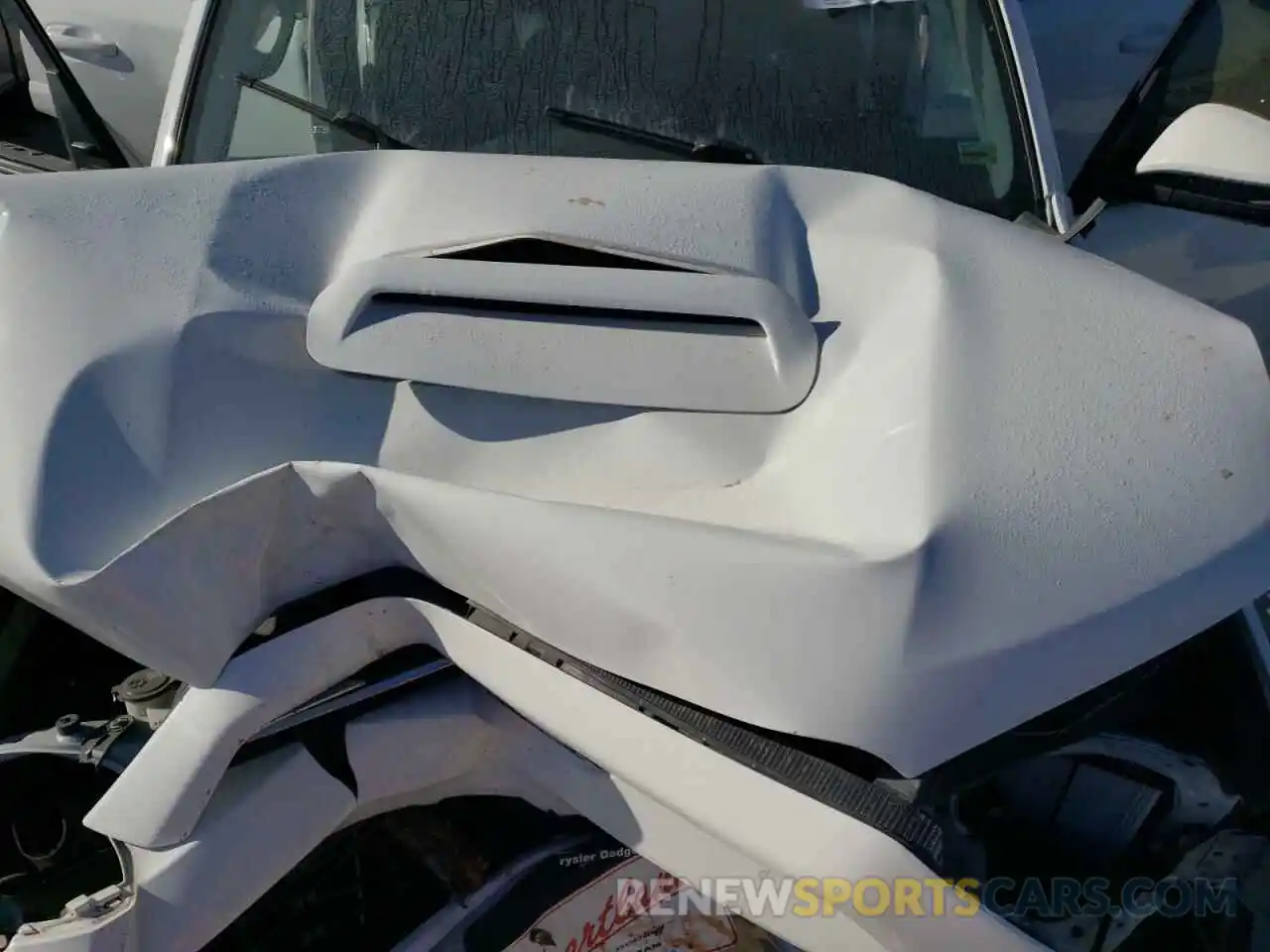 7 Photograph of a damaged car JTERU5JR7M5924591 TOYOTA 4RUNNER 2021