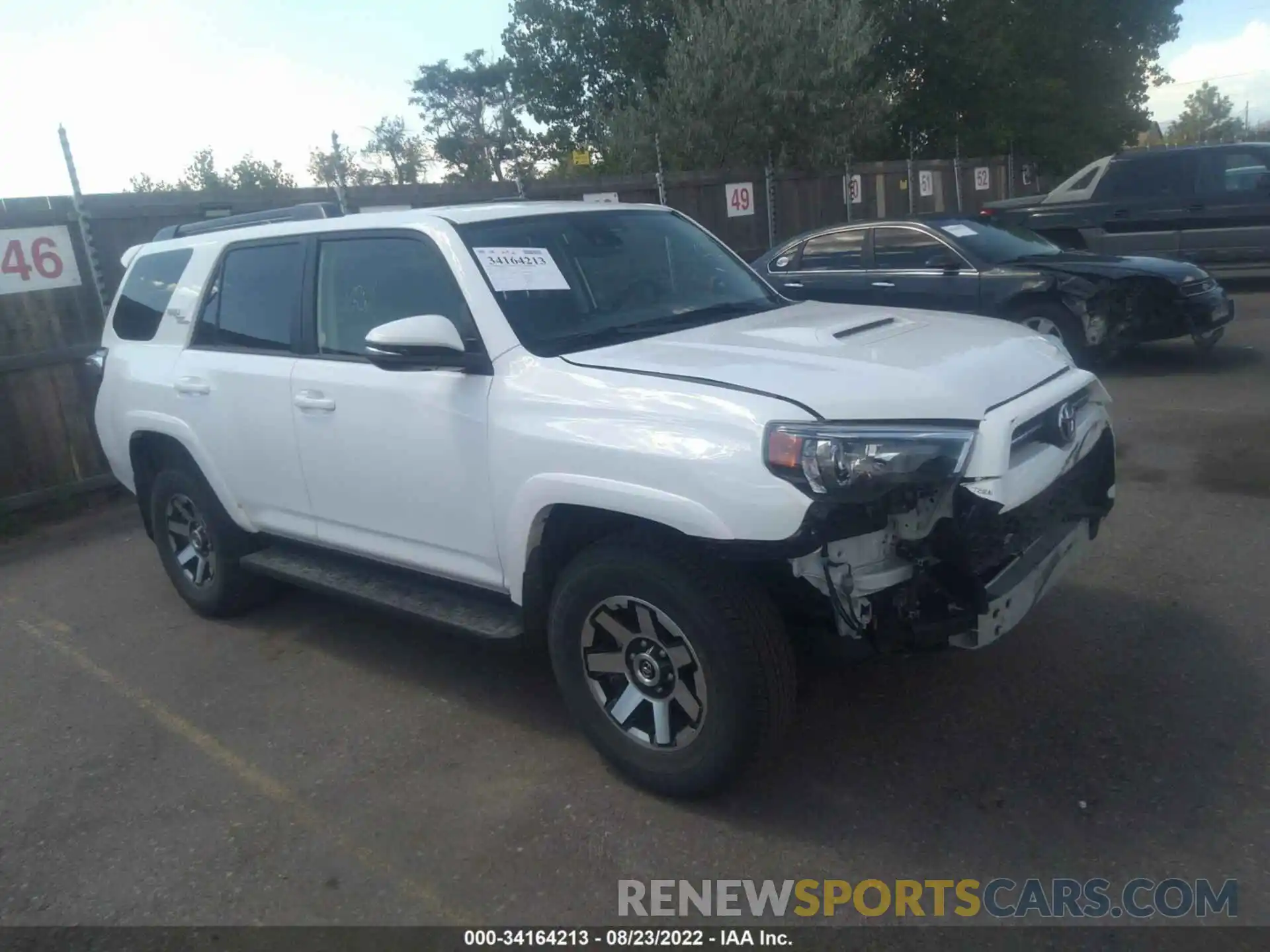 1 Photograph of a damaged car JTERU5JR7M5934540 TOYOTA 4RUNNER 2021