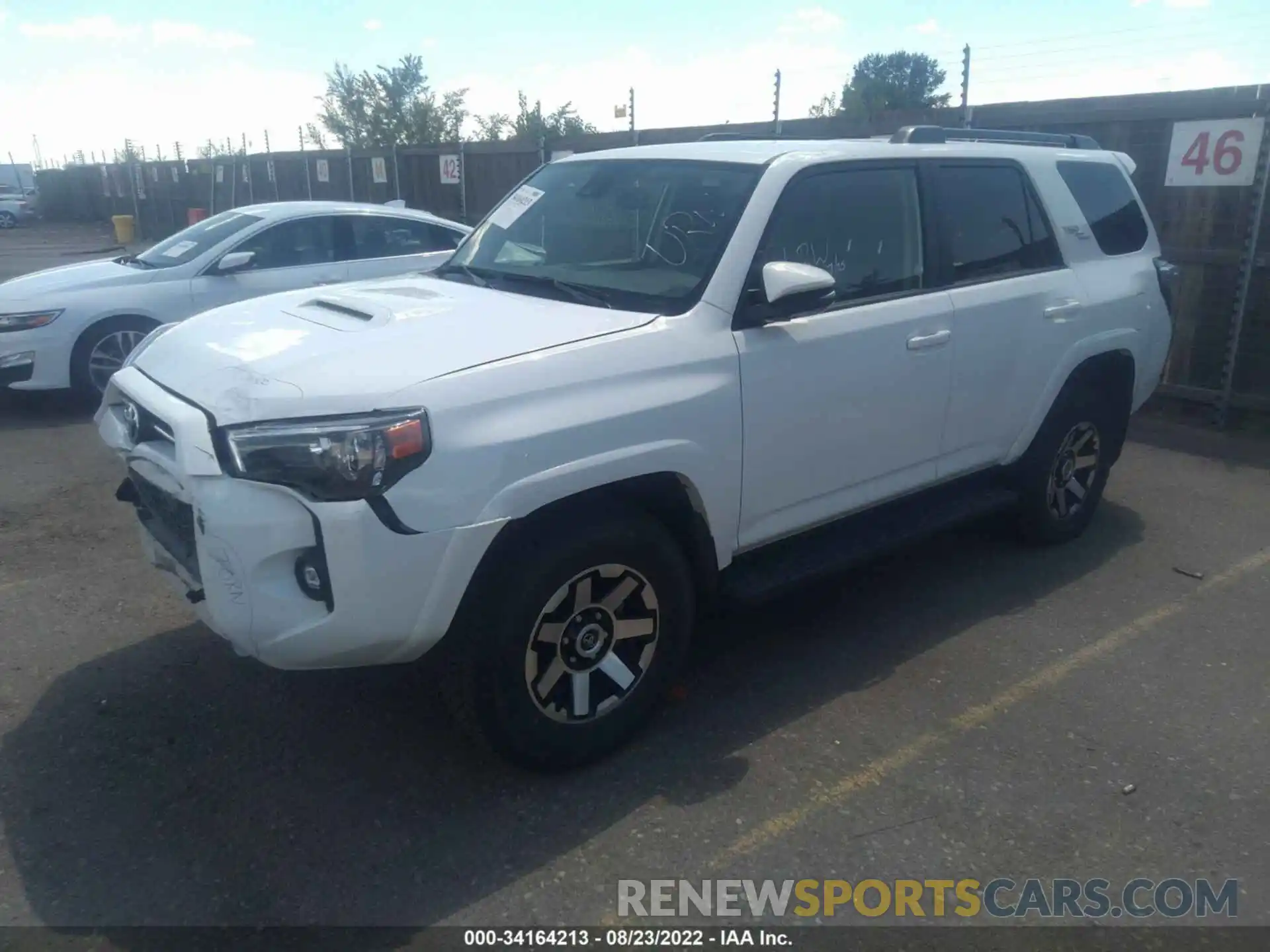 2 Photograph of a damaged car JTERU5JR7M5934540 TOYOTA 4RUNNER 2021