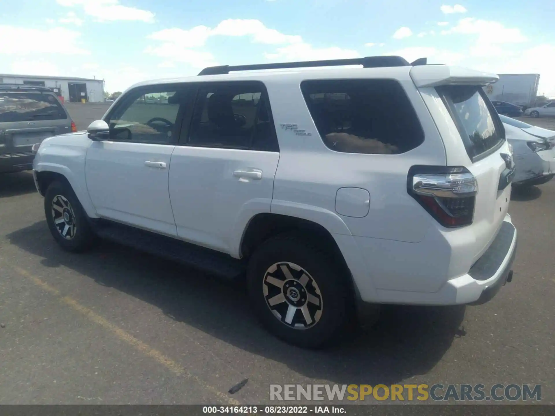 3 Photograph of a damaged car JTERU5JR7M5934540 TOYOTA 4RUNNER 2021