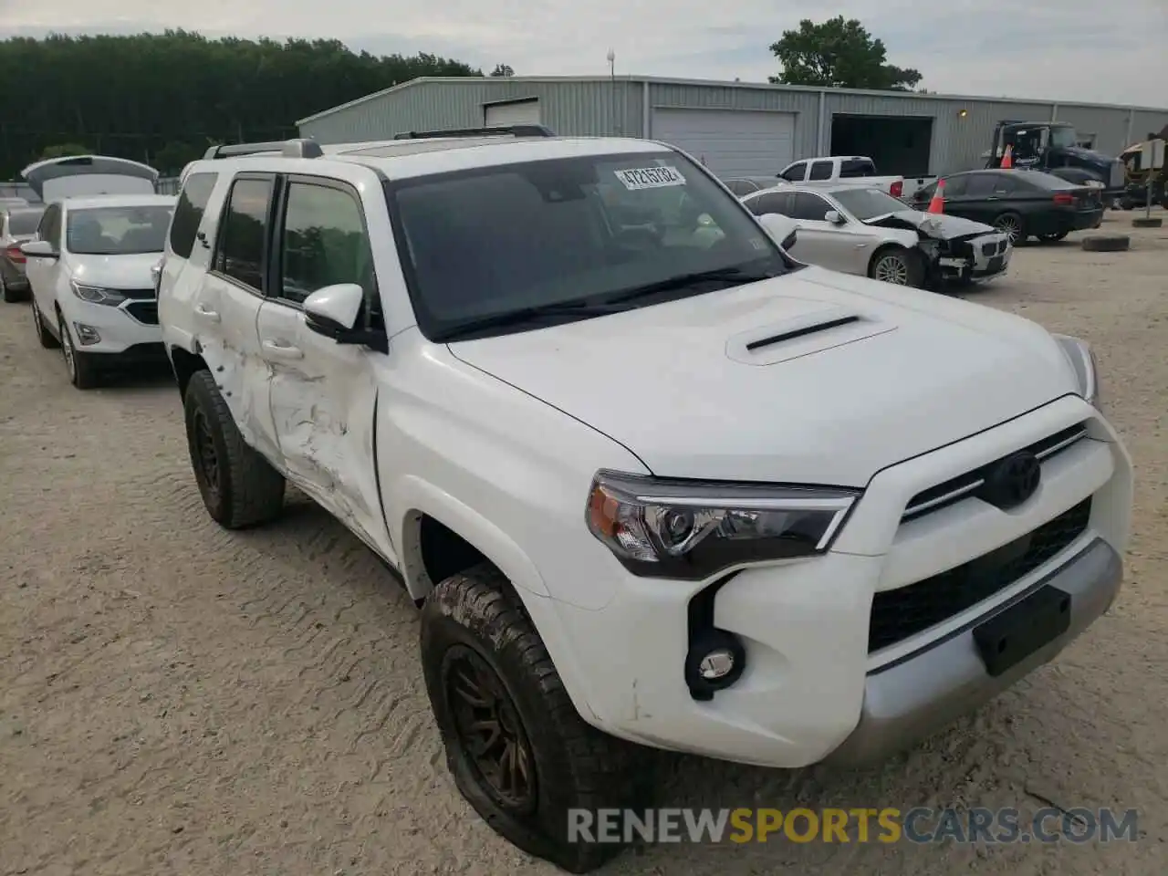 1 Photograph of a damaged car JTERU5JR7M5946283 TOYOTA 4RUNNER 2021