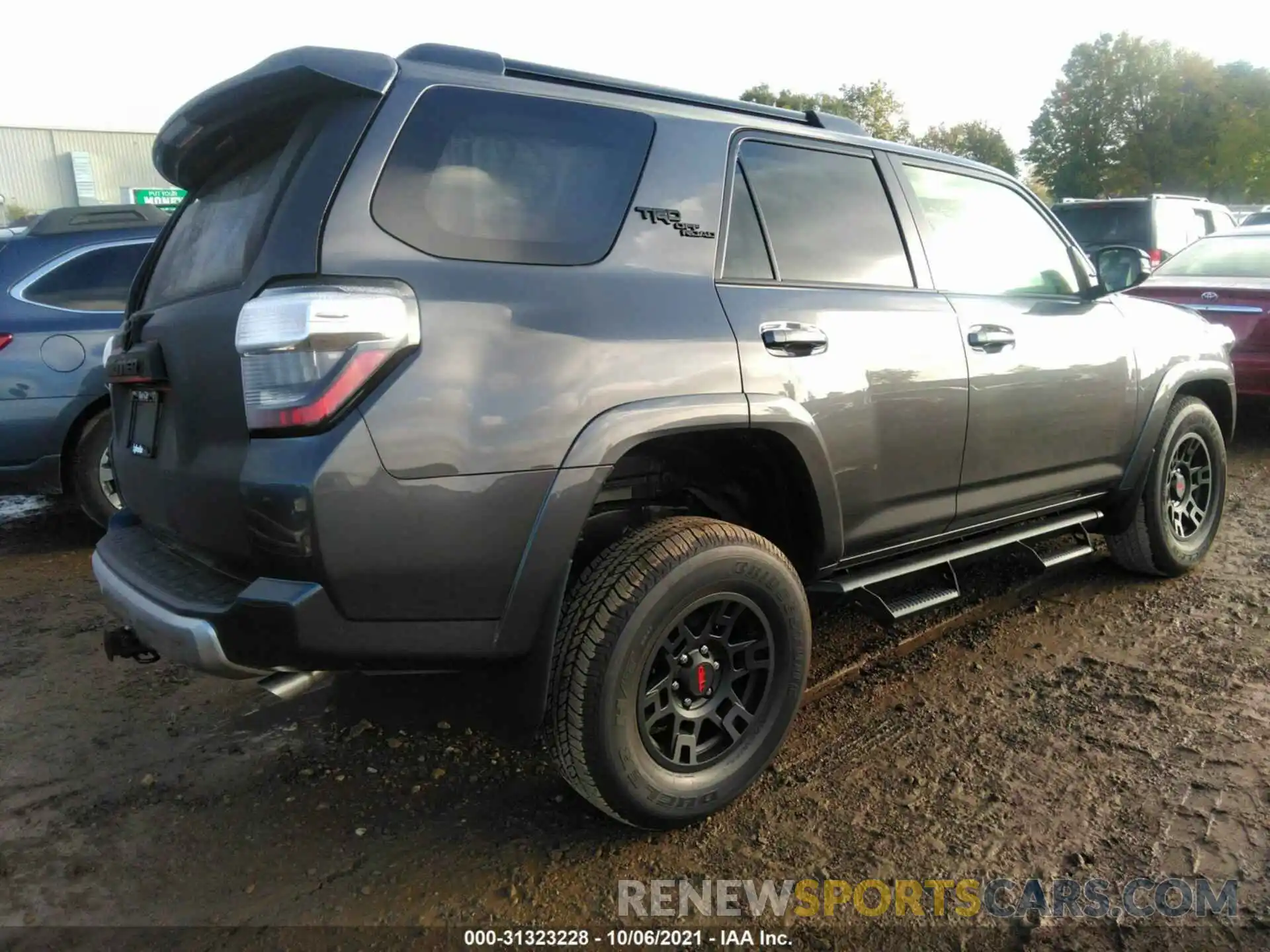 4 Фотография поврежденного автомобиля JTERU5JR7M5949765 TOYOTA 4RUNNER 2021