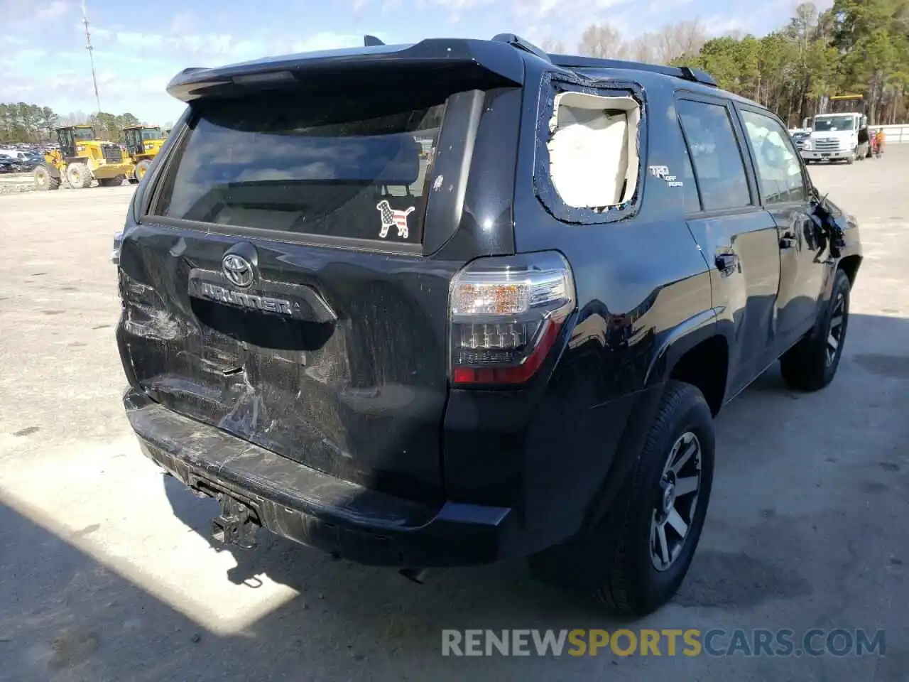 4 Photograph of a damaged car JTERU5JR8M5856480 TOYOTA 4RUNNER 2021