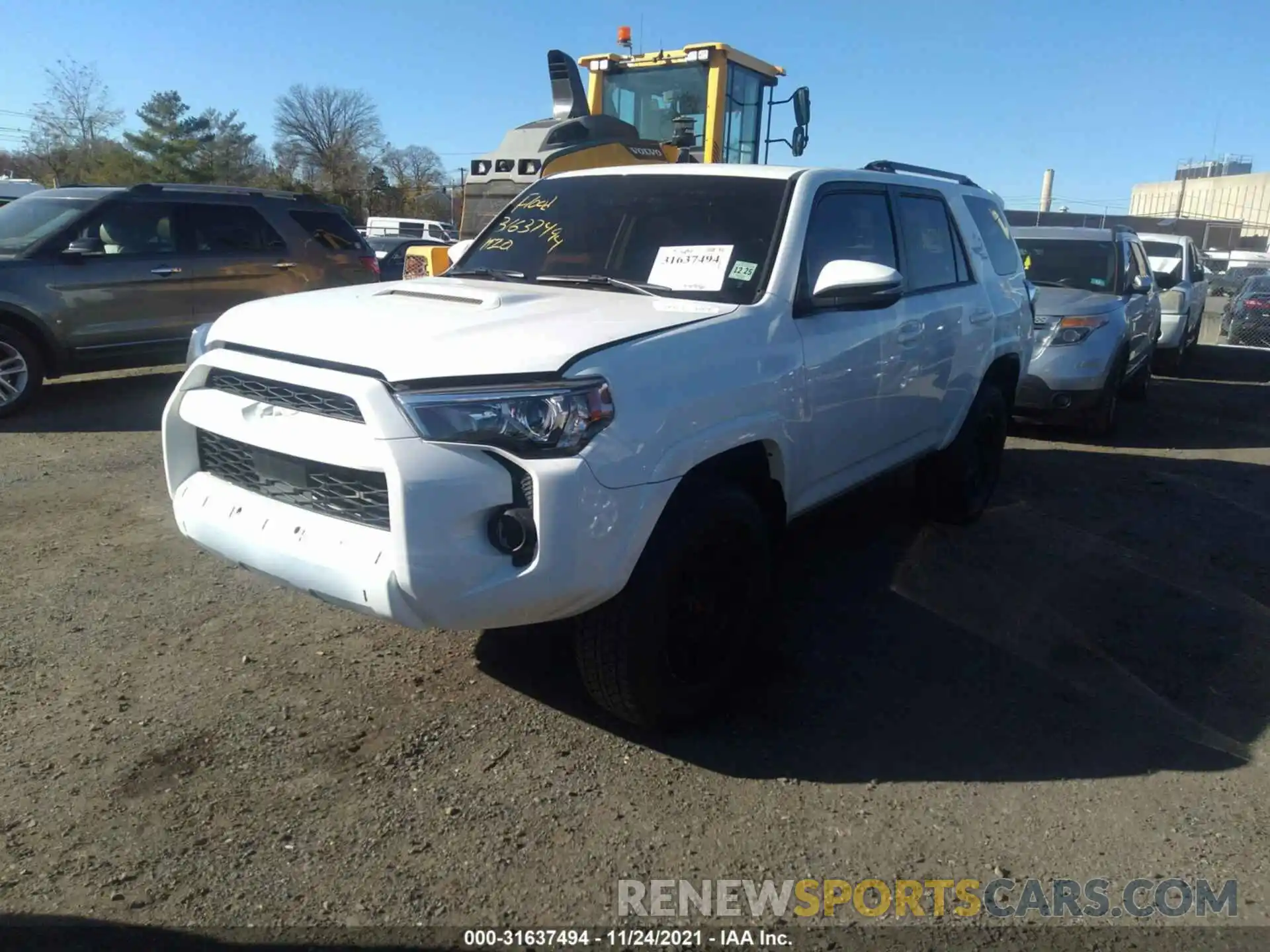 2 Photograph of a damaged car JTERU5JR8M5874025 TOYOTA 4RUNNER 2021