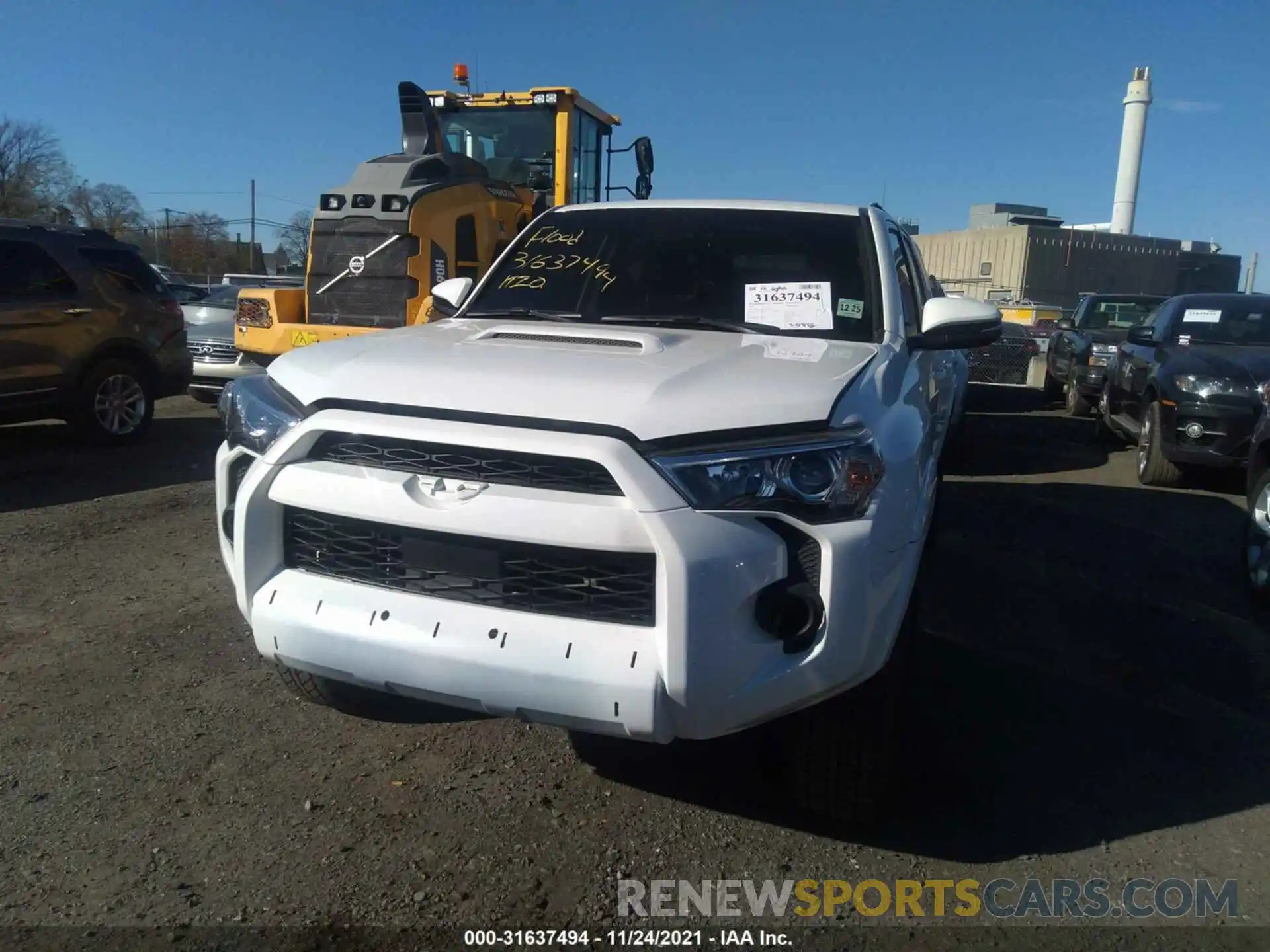 6 Photograph of a damaged car JTERU5JR8M5874025 TOYOTA 4RUNNER 2021