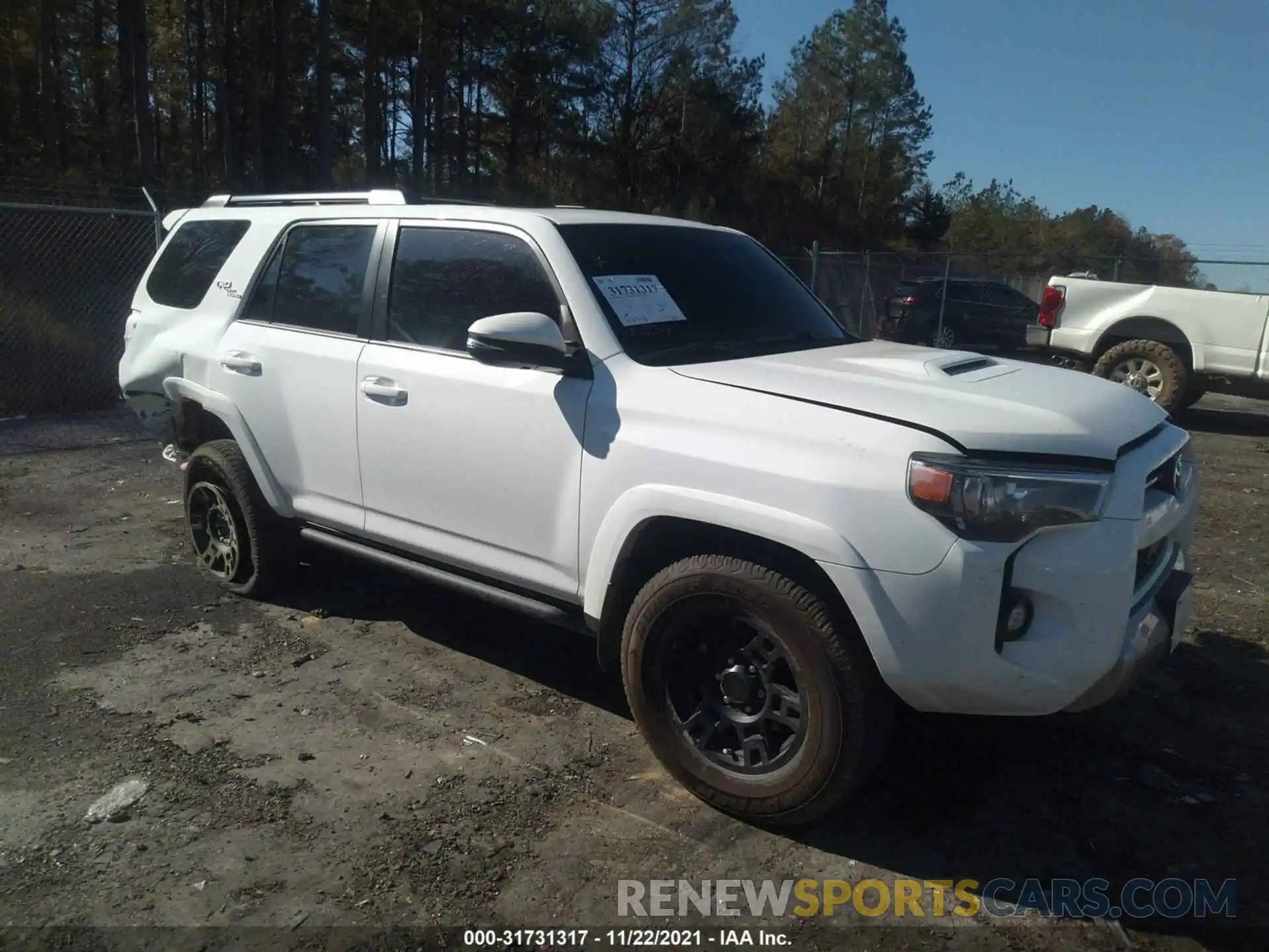 1 Photograph of a damaged car JTERU5JR8M5915320 TOYOTA 4RUNNER 2021