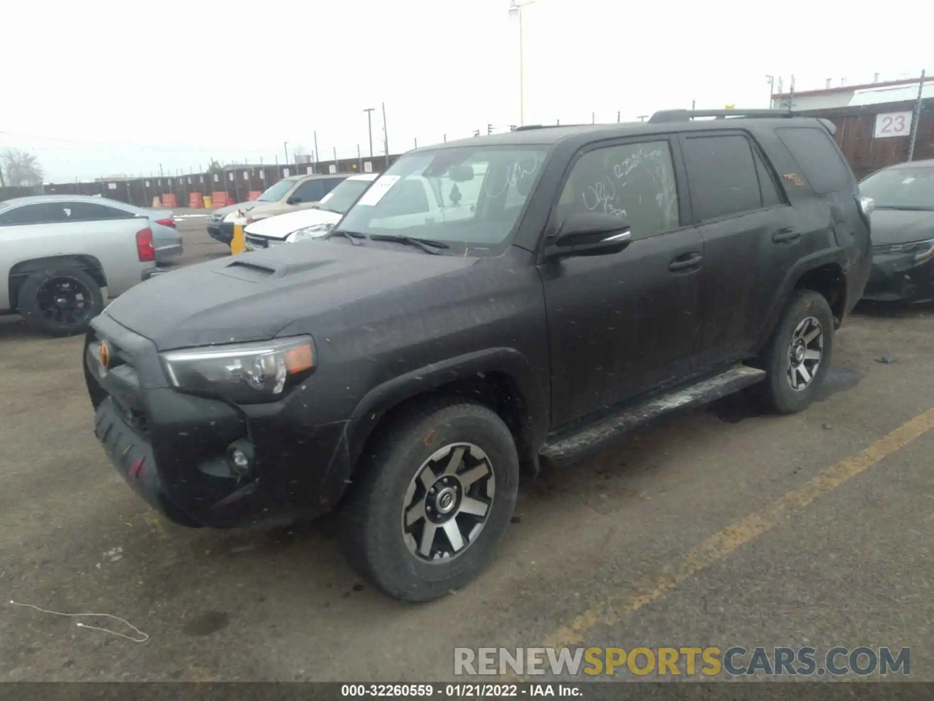 2 Фотография поврежденного автомобиля JTERU5JR8M5929296 TOYOTA 4RUNNER 2021