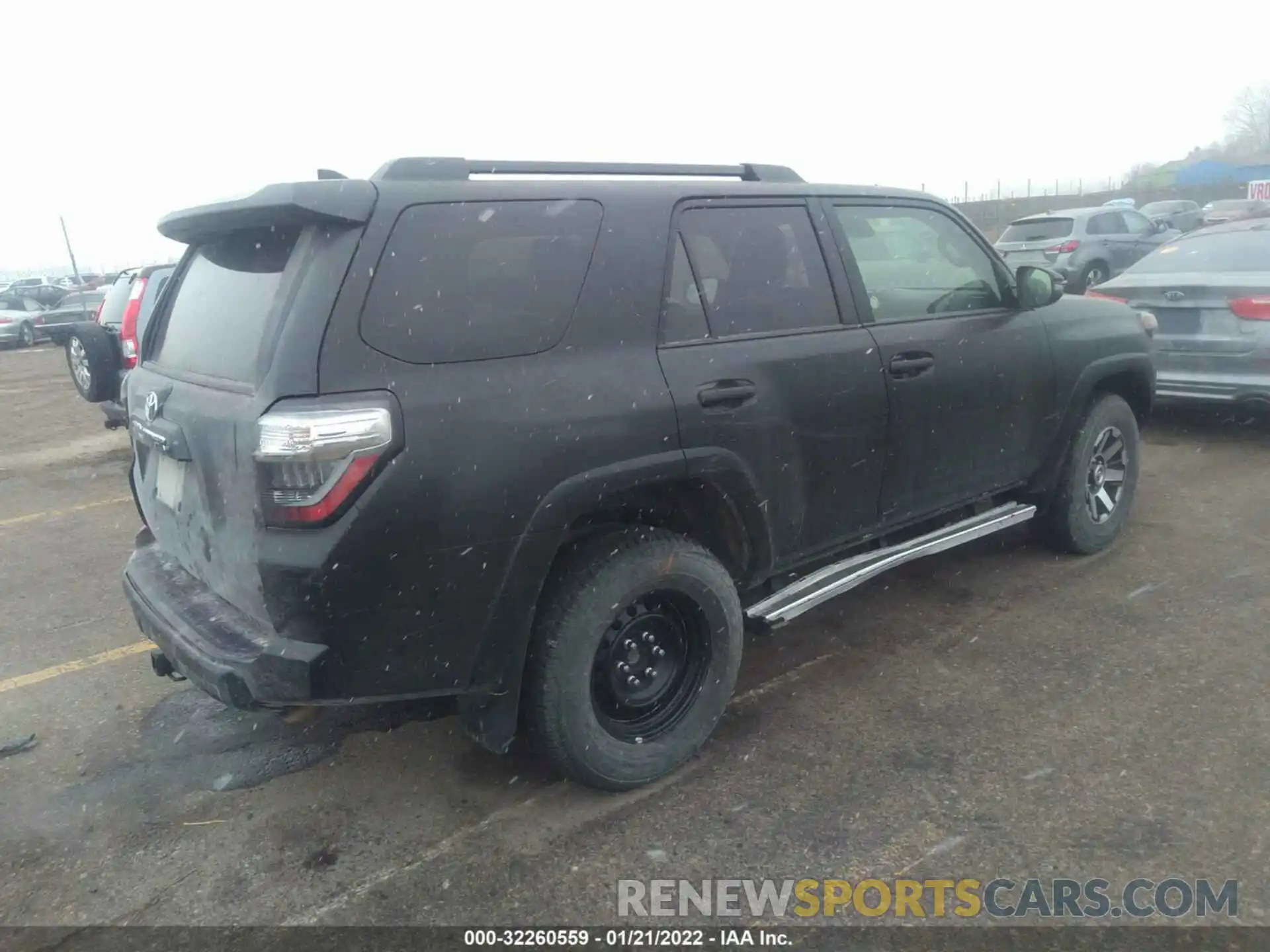 4 Фотография поврежденного автомобиля JTERU5JR8M5929296 TOYOTA 4RUNNER 2021