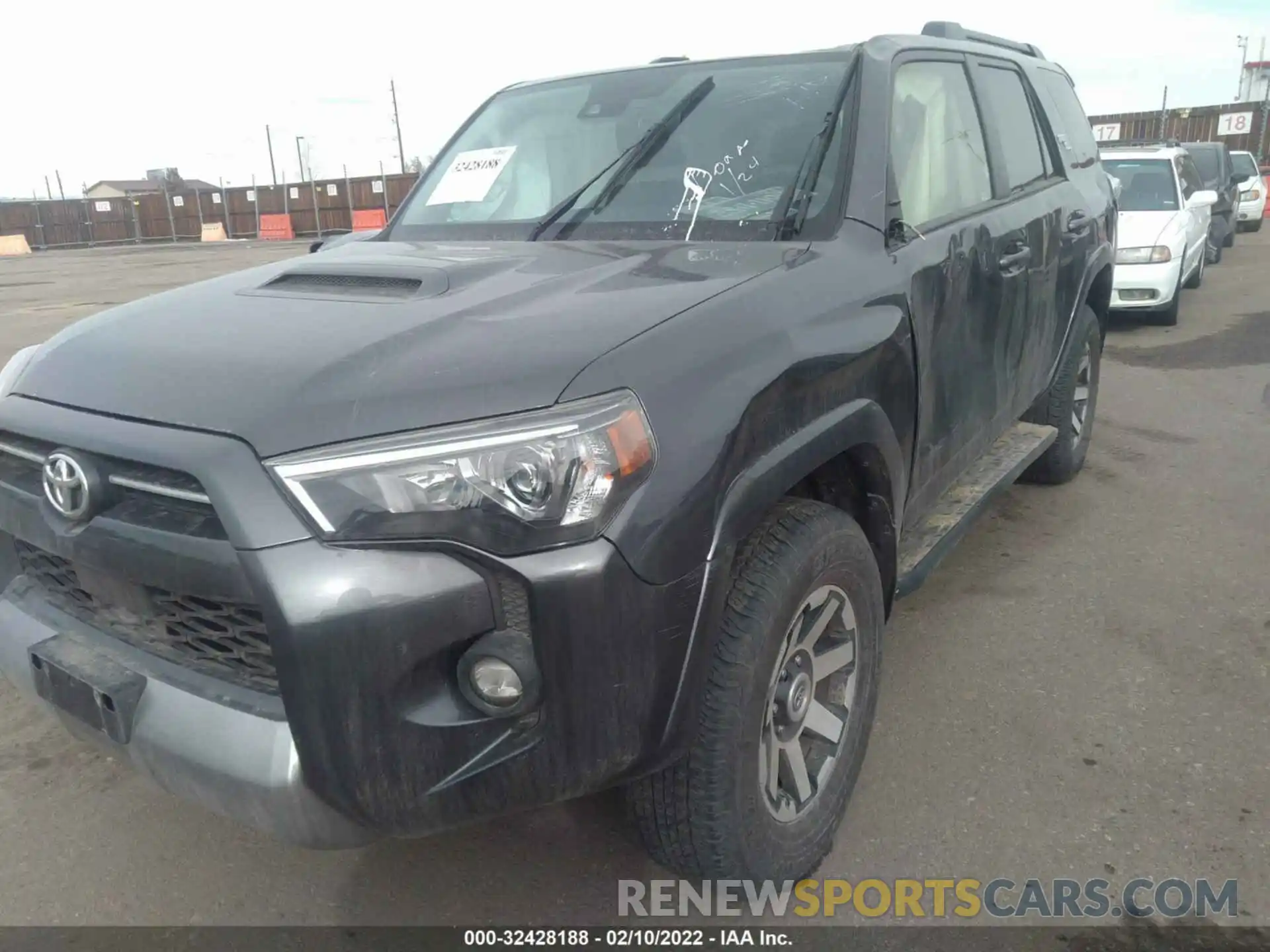 6 Photograph of a damaged car JTERU5JR8M5931744 TOYOTA 4RUNNER 2021