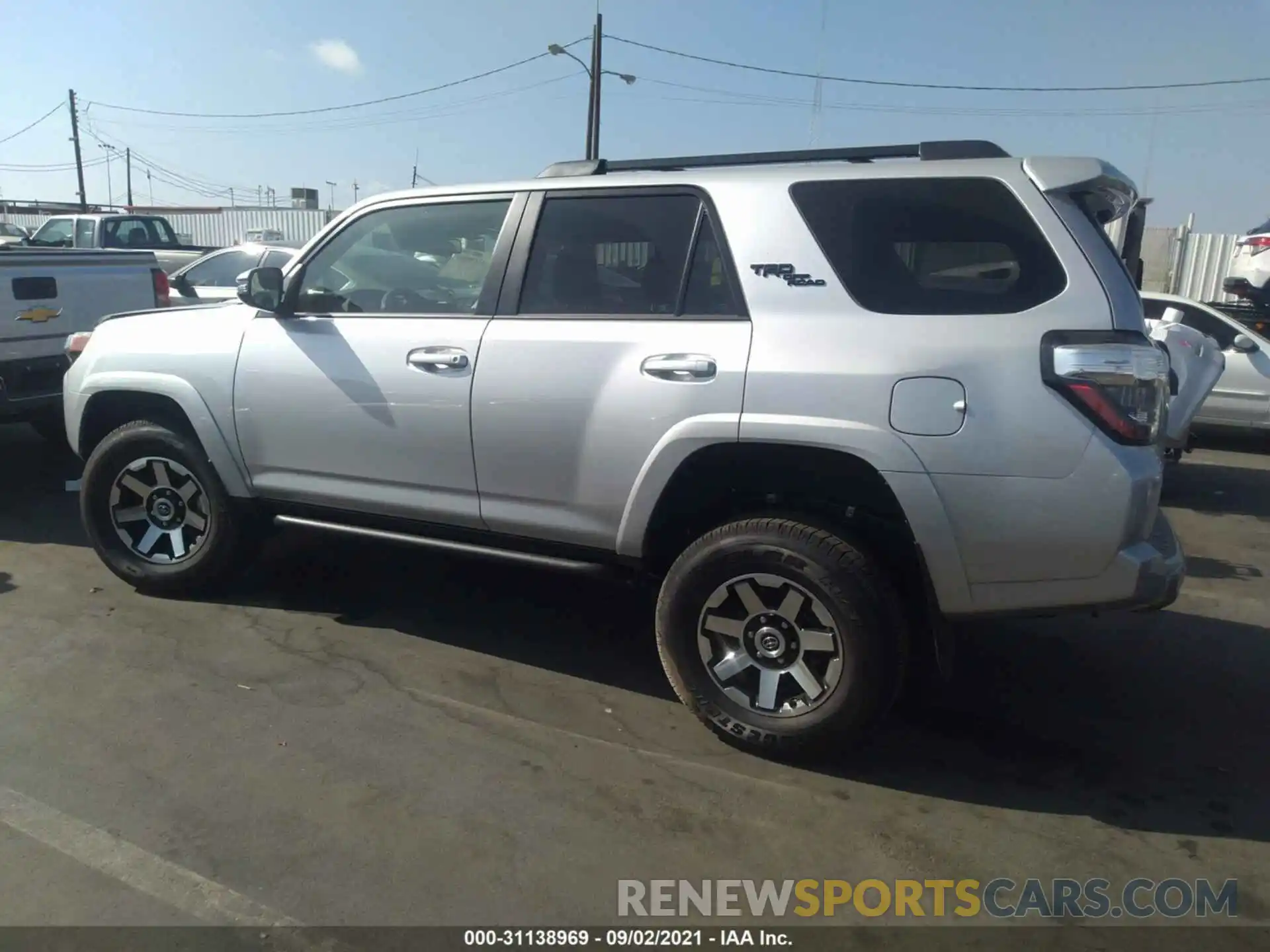 3 Photograph of a damaged car JTERU5JR8M5942260 TOYOTA 4RUNNER 2021